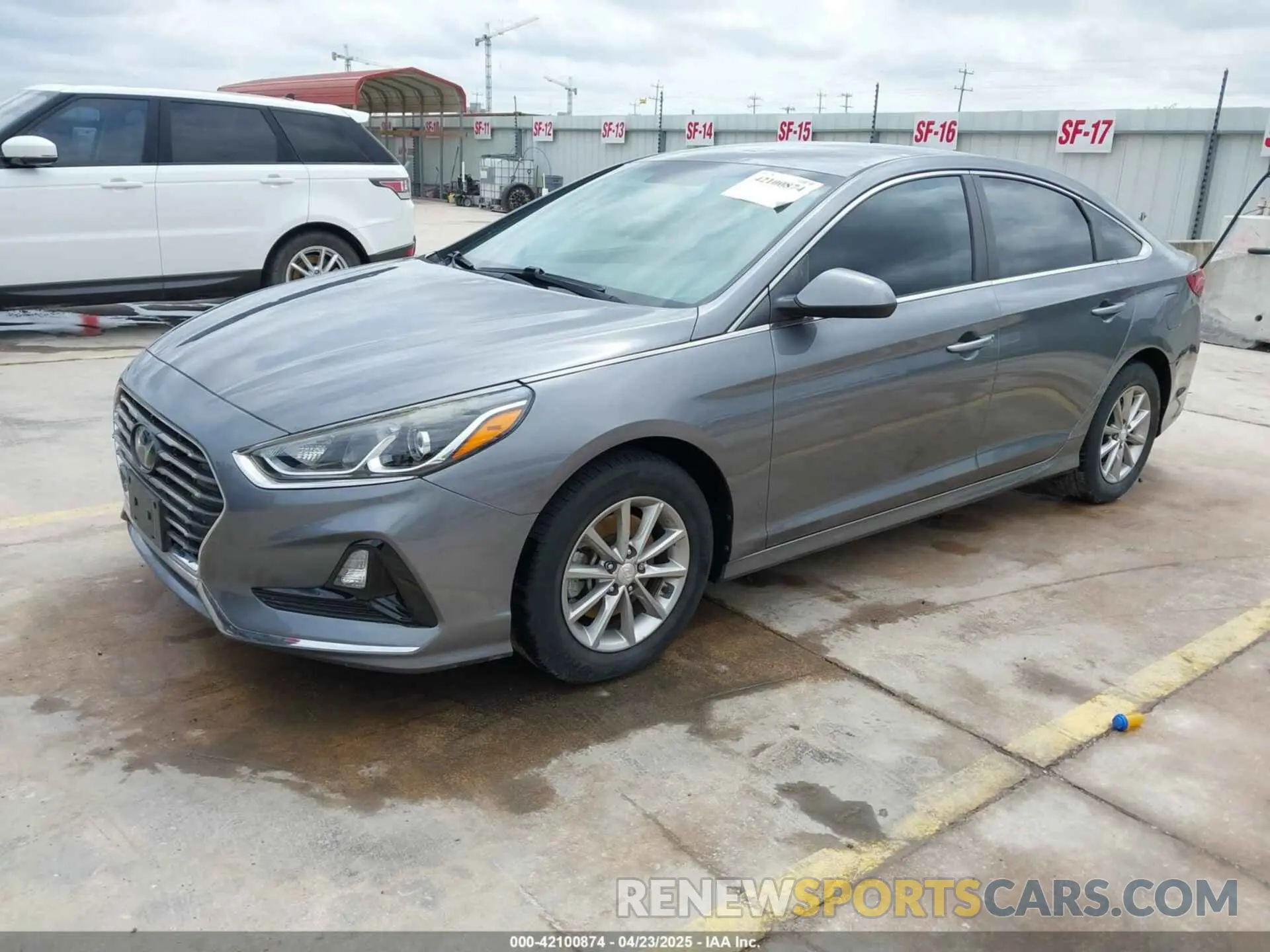 2 fotografías del automóvil dañado 5NPE24AF2KH745414 HYUNDAI SONATA 2019