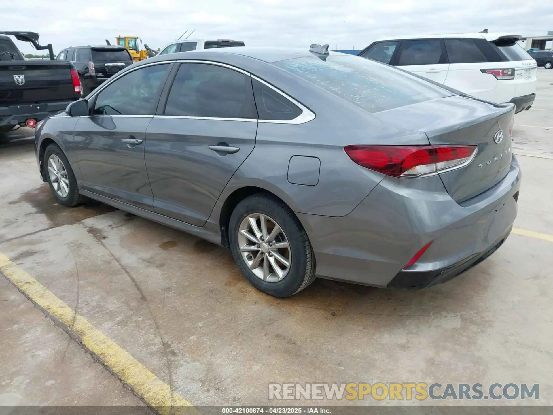 3 fotografías del automóvil dañado 5NPE24AF2KH745414 HYUNDAI SONATA 2019