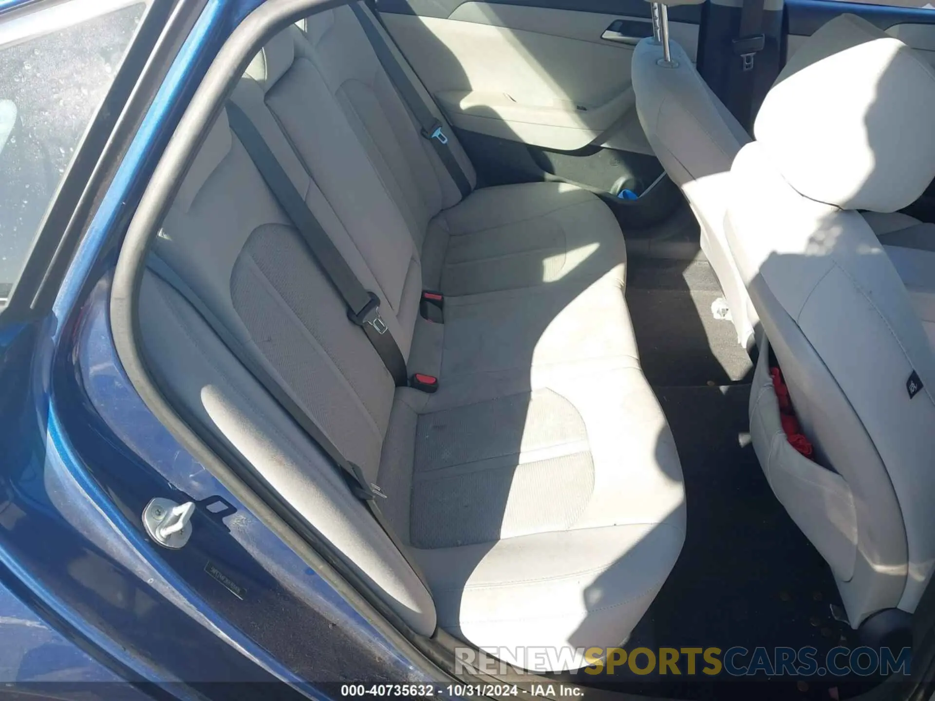 8 fotografías del automóvil dañado 5NPE24AF2KH769406 HYUNDAI SONATA 2019