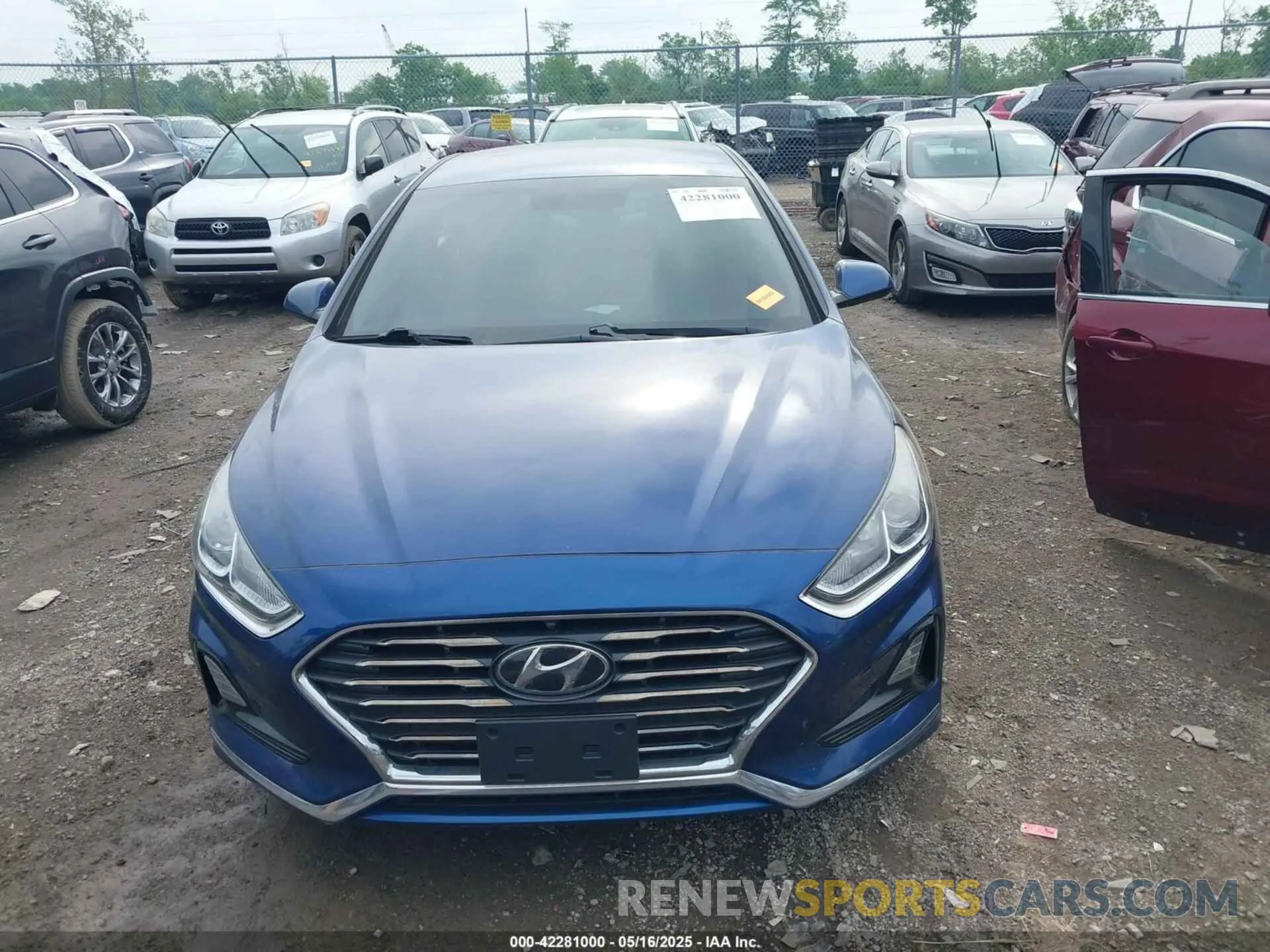 12 fotografías del automóvil dañado 5NPE24AF2KH789977 HYUNDAI SONATA 2019