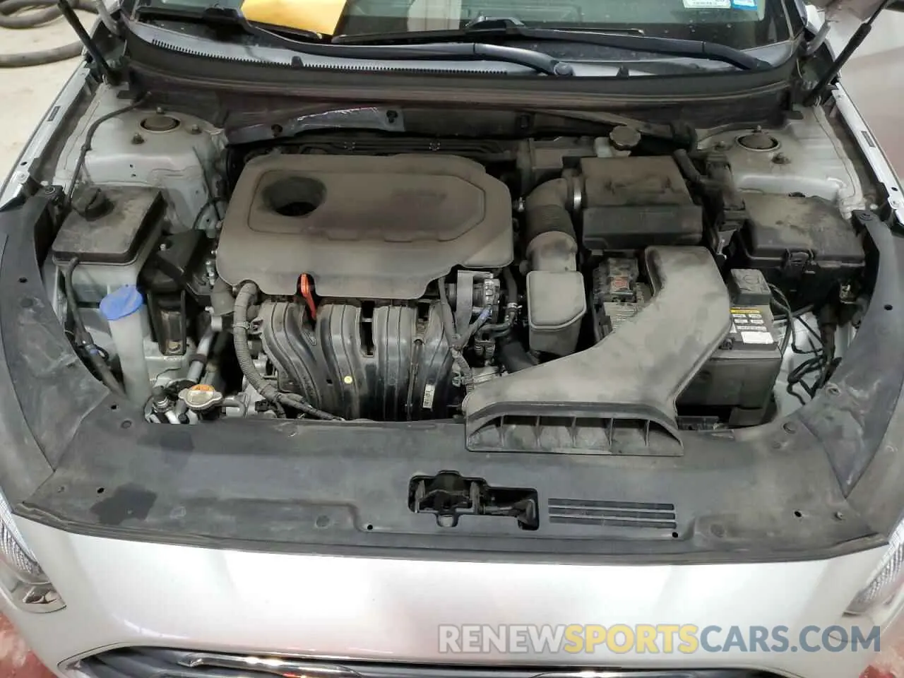 11 fotografías del automóvil dañado 5NPE24AF3KH732526 HYUNDAI SONATA 2019