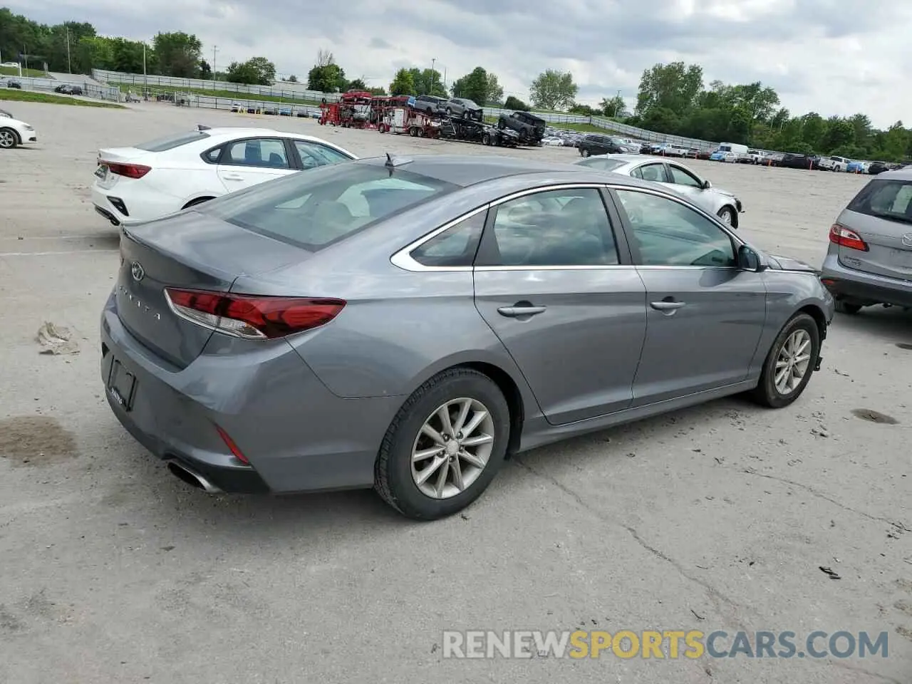 3 fotografías del automóvil dañado 5NPE24AF3KH763114 HYUNDAI SONATA 2019