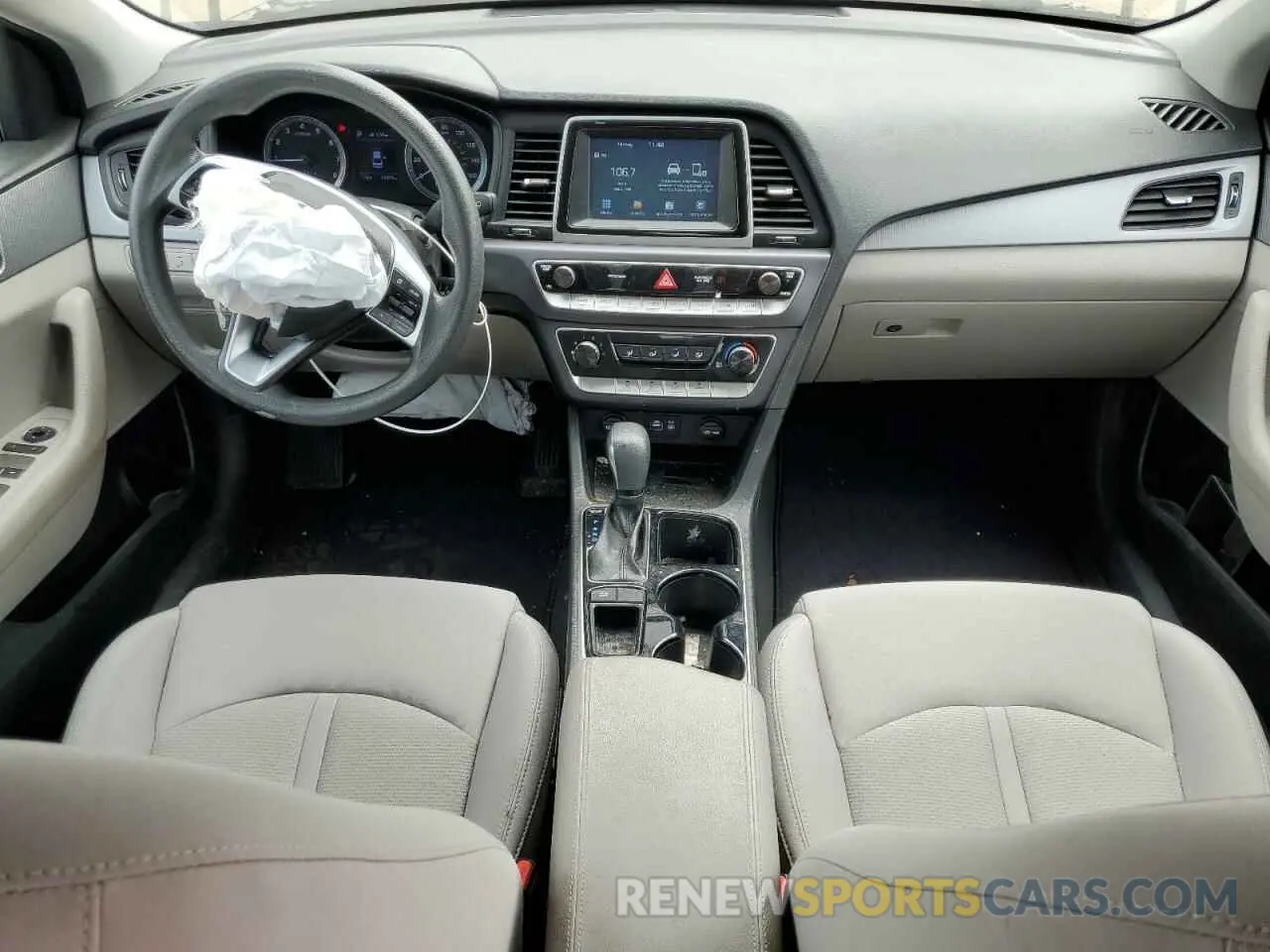 8 fotografías del automóvil dañado 5NPE24AF3KH769267 HYUNDAI SONATA 2019