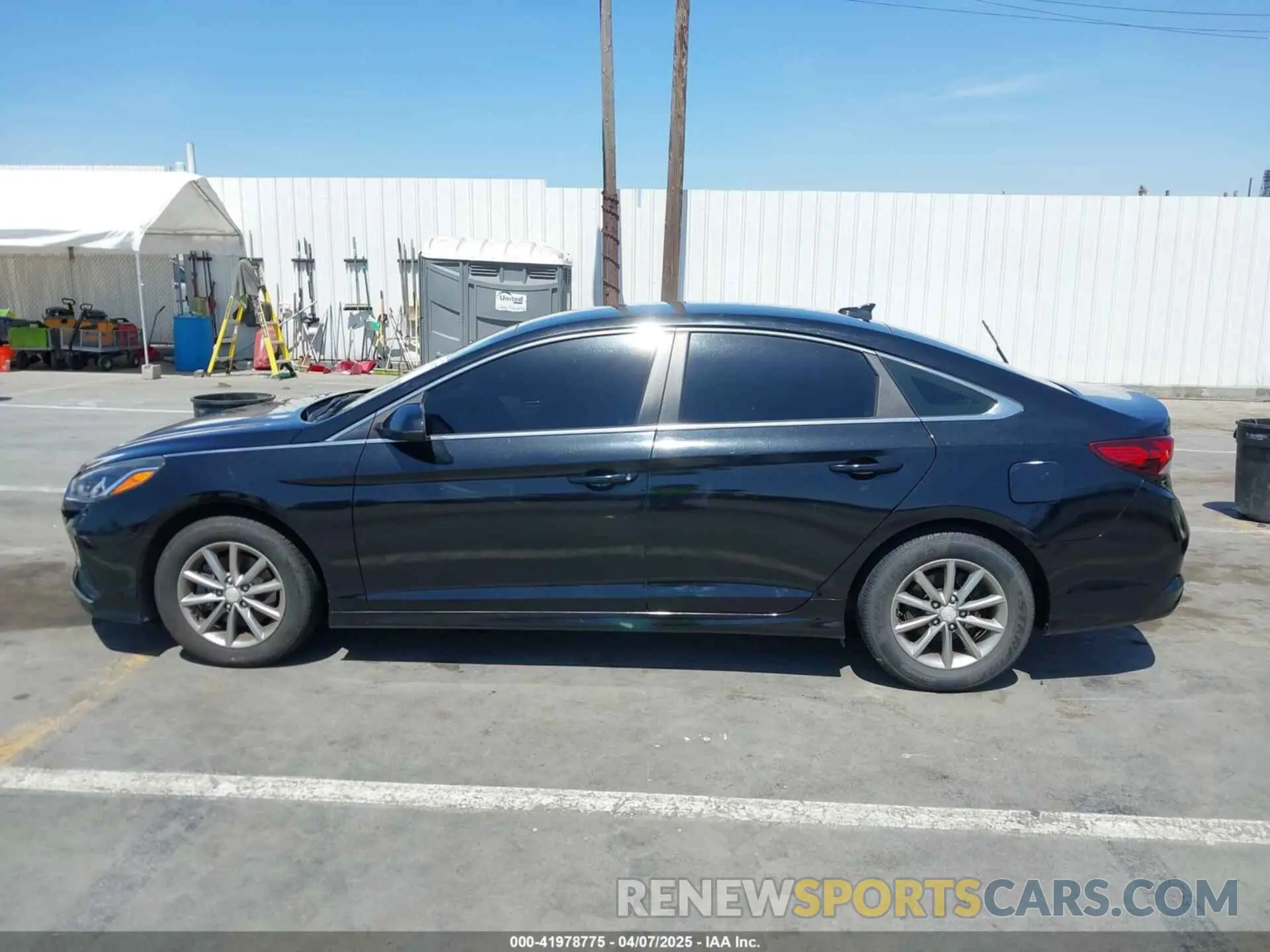 13 fotografías del automóvil dañado 5NPE24AF3KH774484 HYUNDAI SONATA 2019