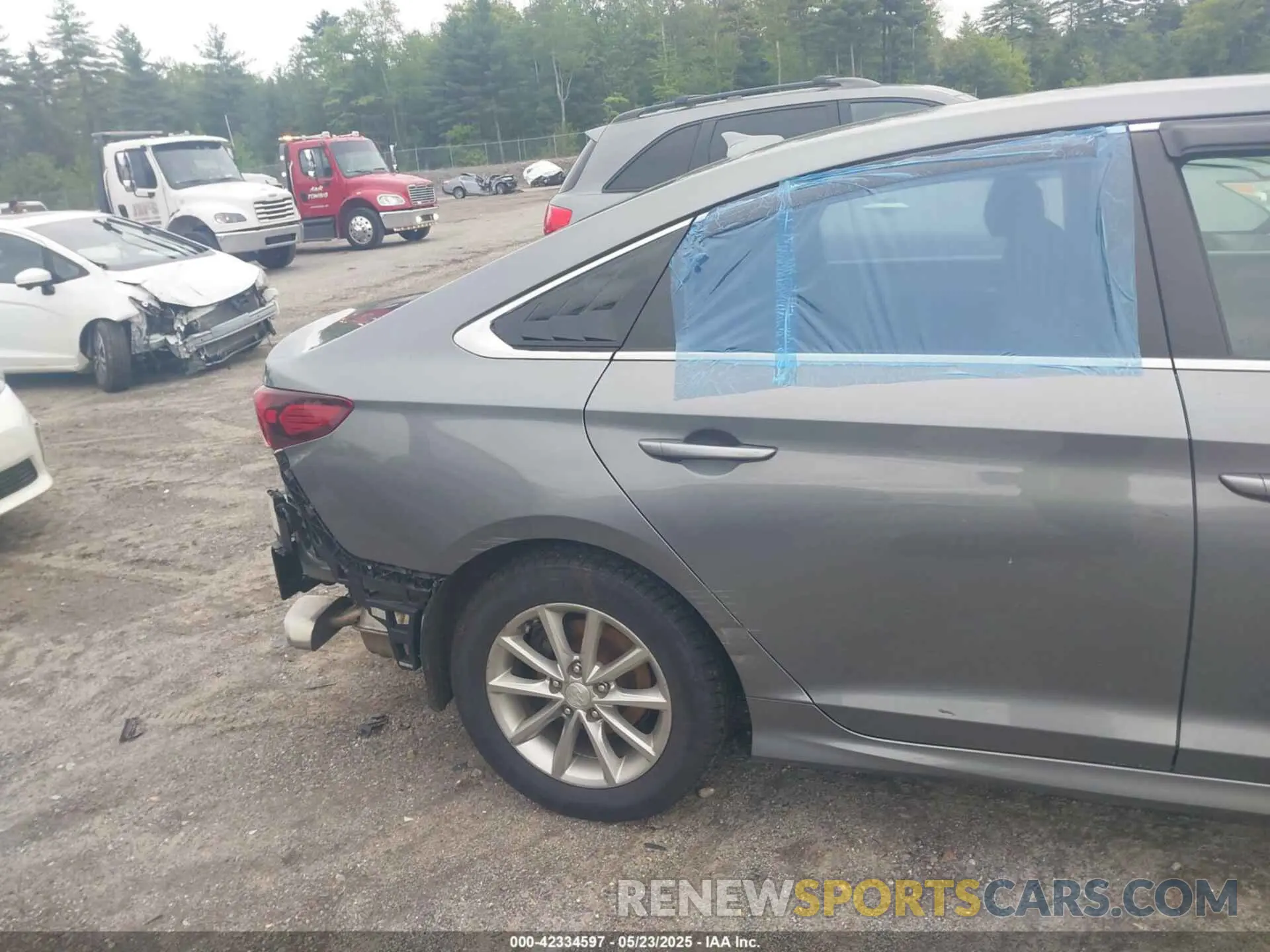 19 fotografías del automóvil dañado 5NPE24AF3KH778275 HYUNDAI SONATA 2019
