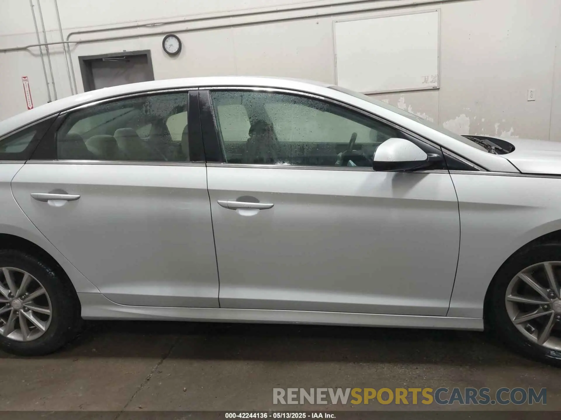 12 fotografías del automóvil dañado 5NPE24AF3KH787686 HYUNDAI SONATA 2019