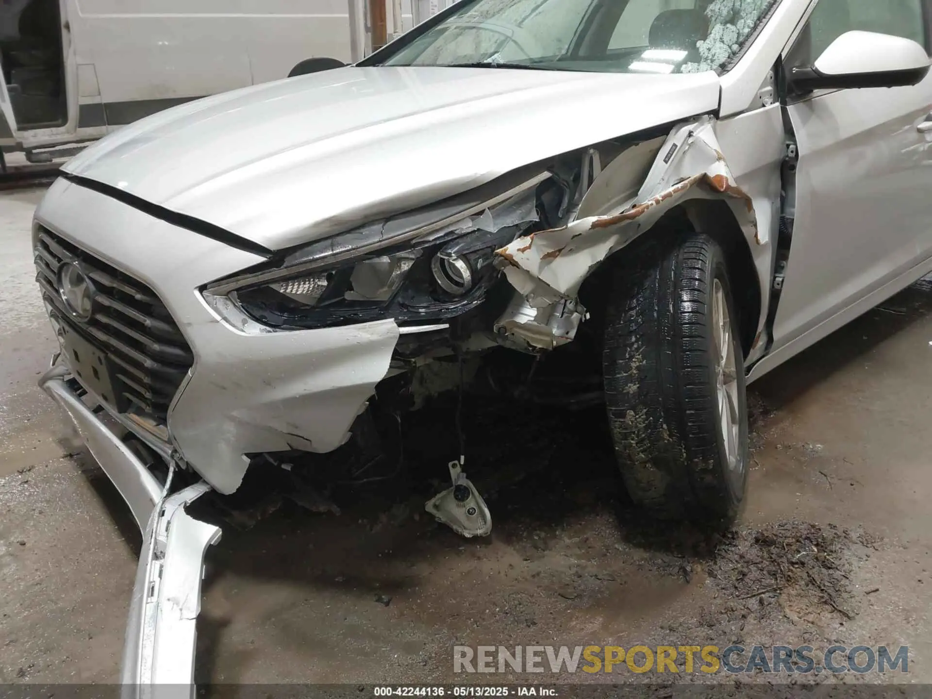 6 fotografías del automóvil dañado 5NPE24AF3KH787686 HYUNDAI SONATA 2019