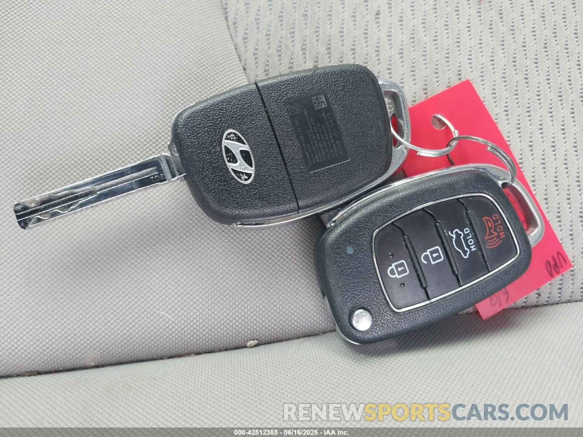 11 fotografías del automóvil dañado 5NPE24AF3KH805295 HYUNDAI SONATA 2019