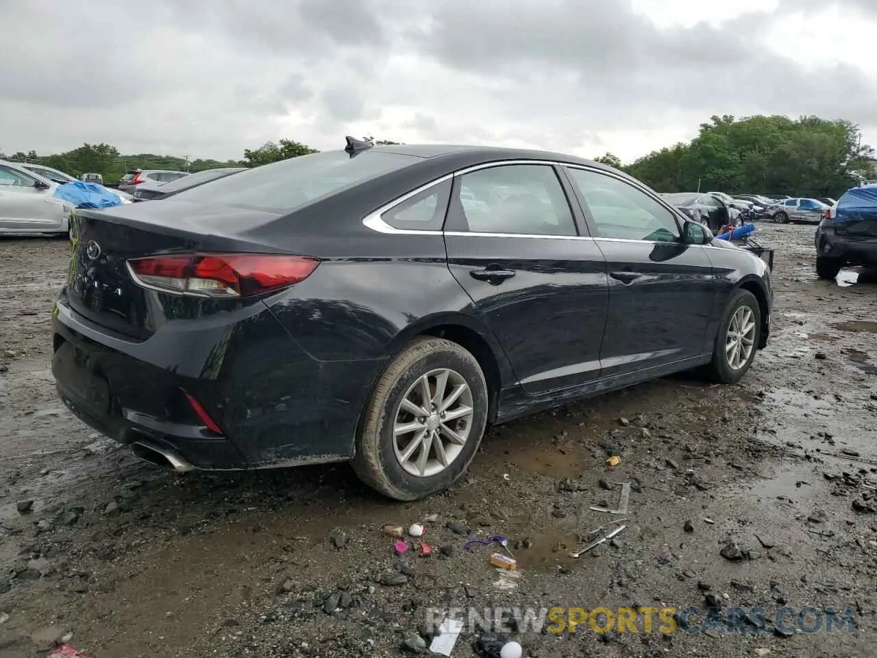 3 fotografías del automóvil dañado 5NPE24AF3KH817852 HYUNDAI SONATA 2019