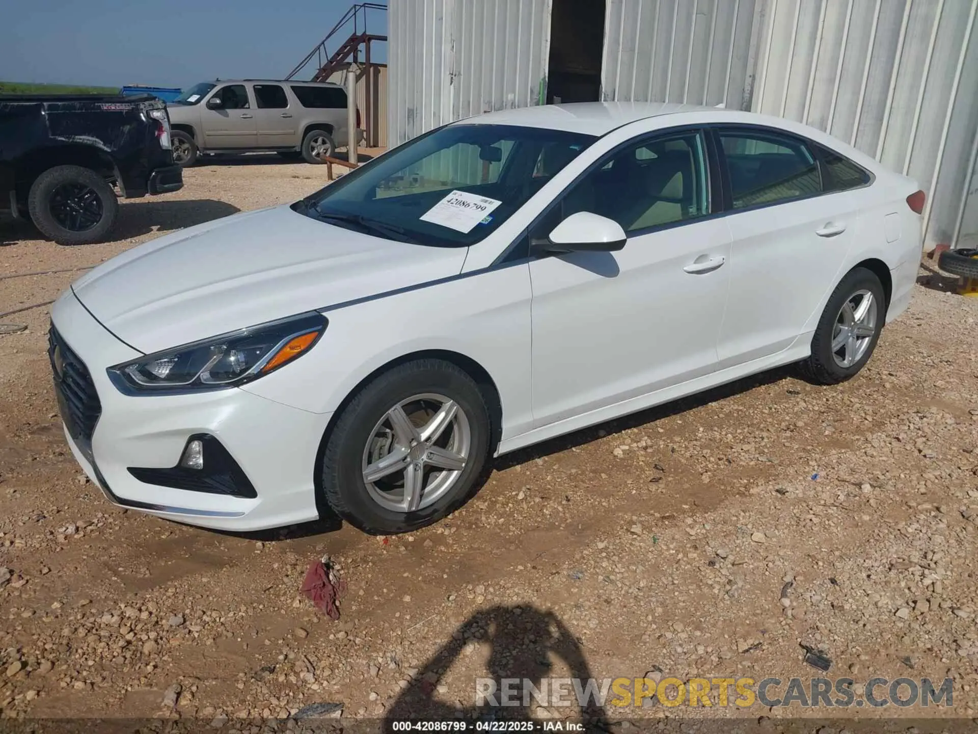 2 fotografías del automóvil dañado 5NPE24AF4KH749965 HYUNDAI SONATA 2019