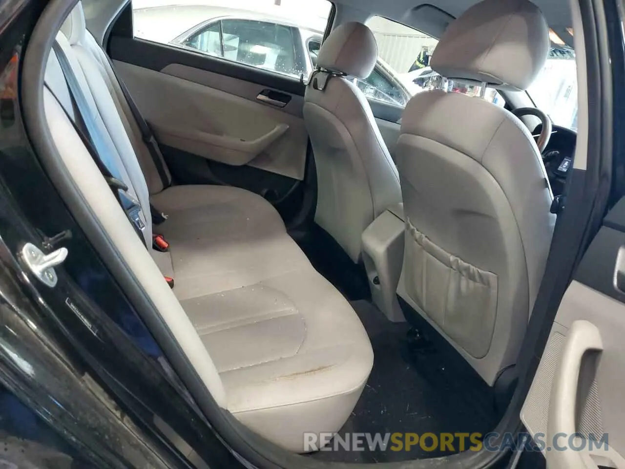 10 fotografías del automóvil dañado 5NPE24AF4KH801675 HYUNDAI SONATA 2019