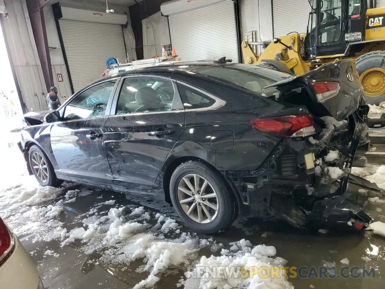 2 fotografías del automóvil dañado 5NPE24AF4KH801675 HYUNDAI SONATA 2019