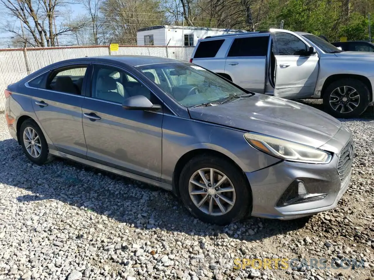 4 fotografías del automóvil dañado 5NPE24AF4KH808609 HYUNDAI SONATA 2019