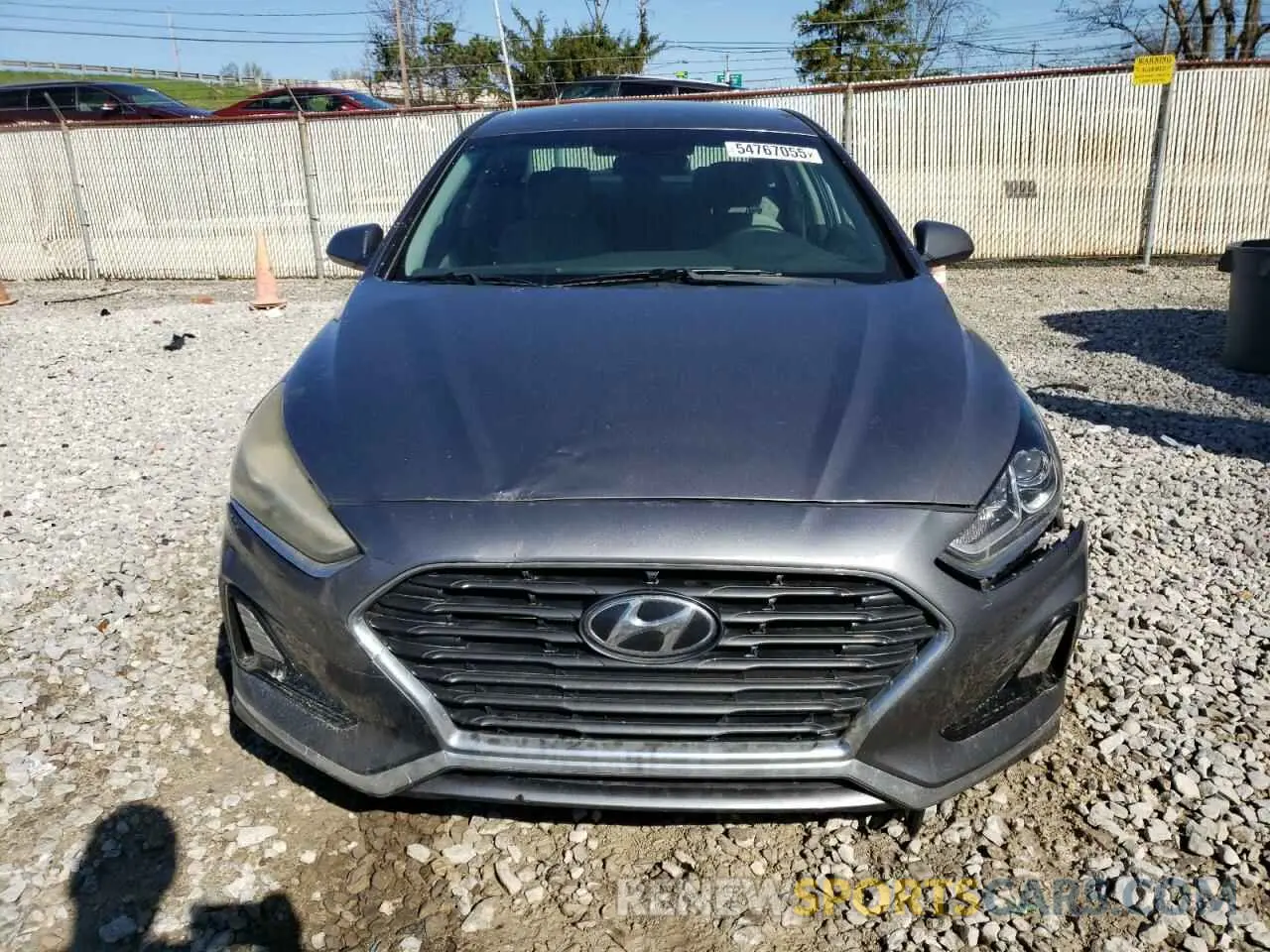 5 fotografías del automóvil dañado 5NPE24AF4KH808609 HYUNDAI SONATA 2019