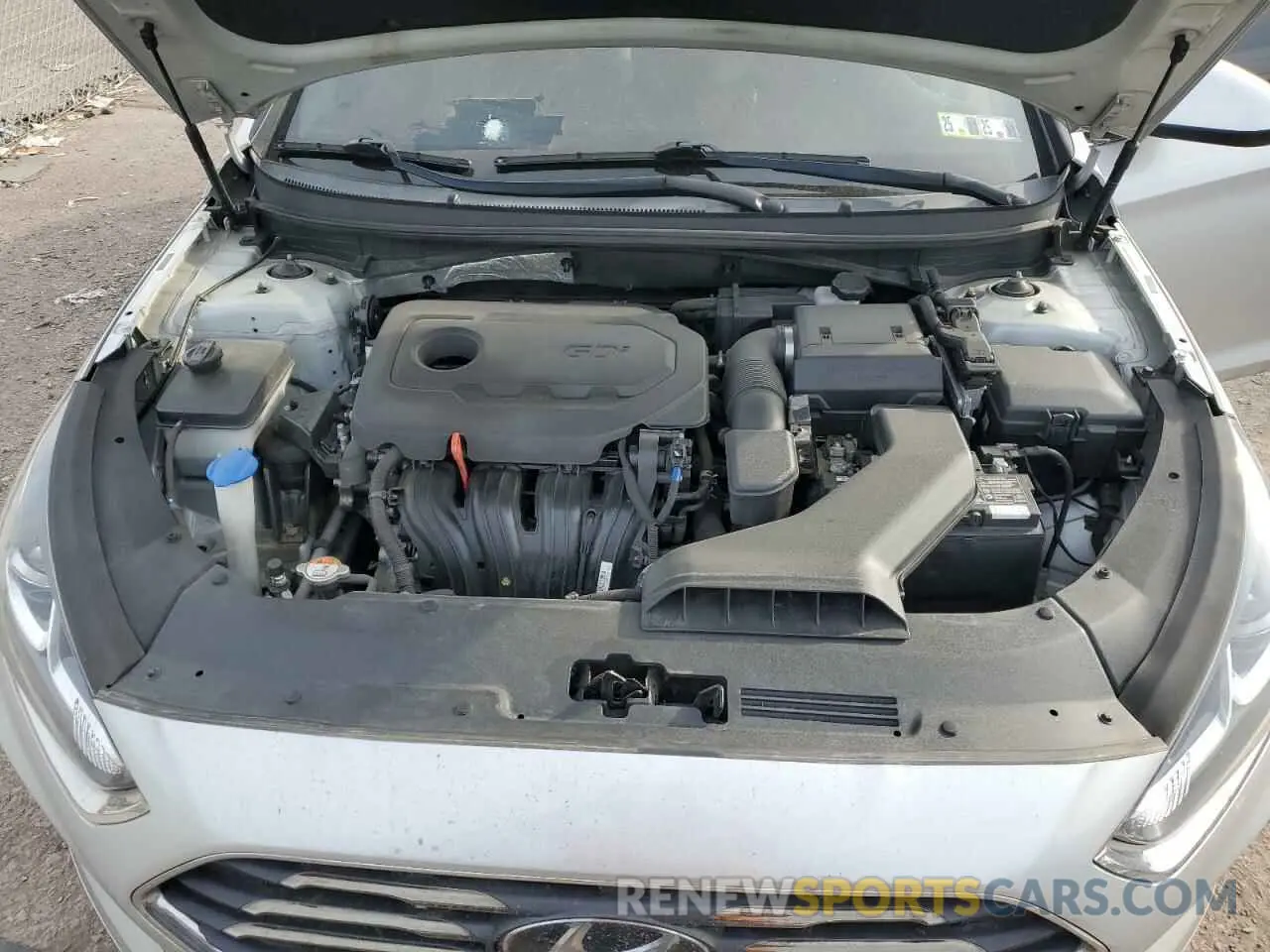 11 fotografías del automóvil dañado 5NPE24AF4KH819853 HYUNDAI SONATA 2019