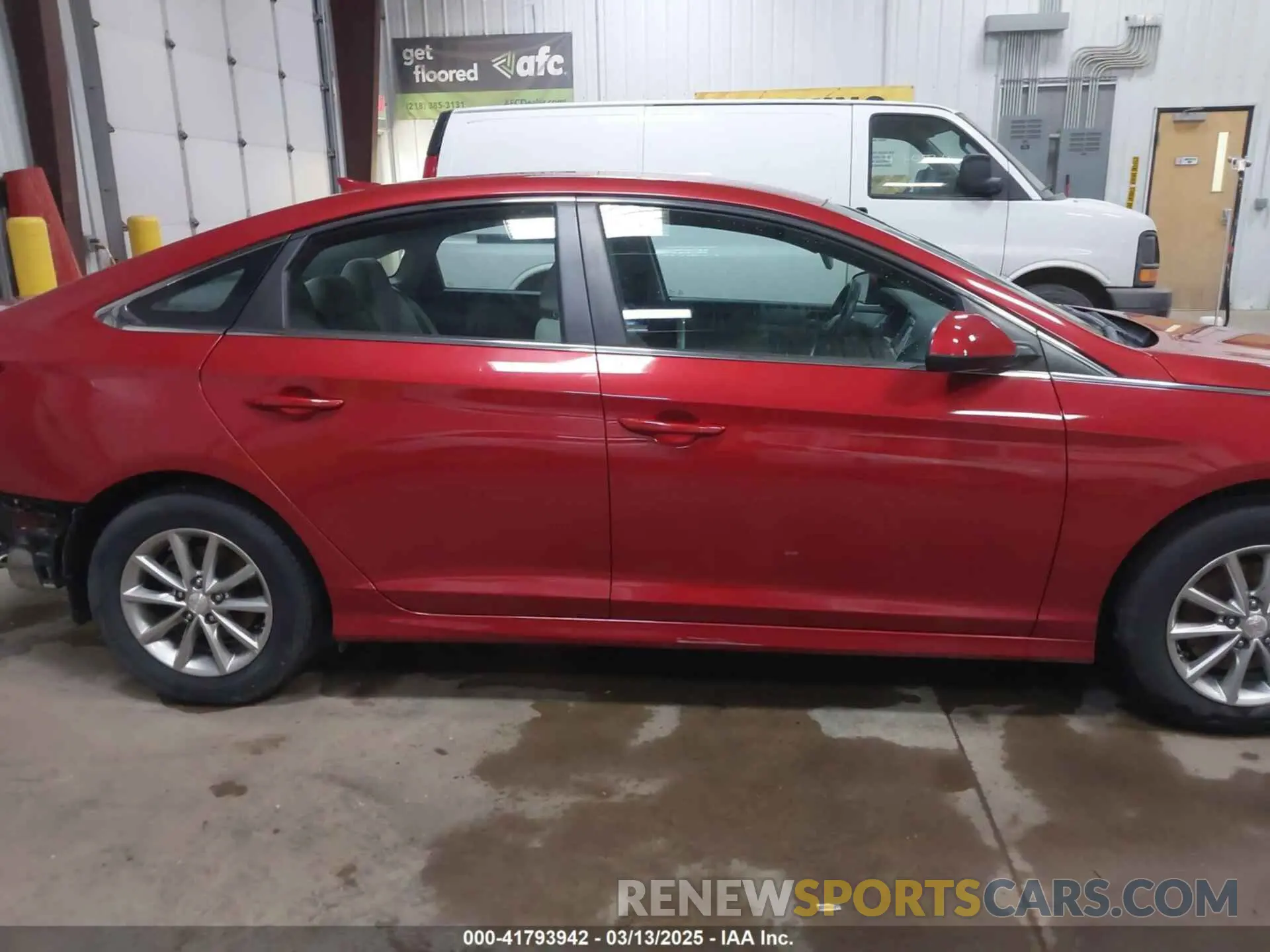 14 fotografías del automóvil dañado 5NPE24AF5KH735198 HYUNDAI SONATA 2019
