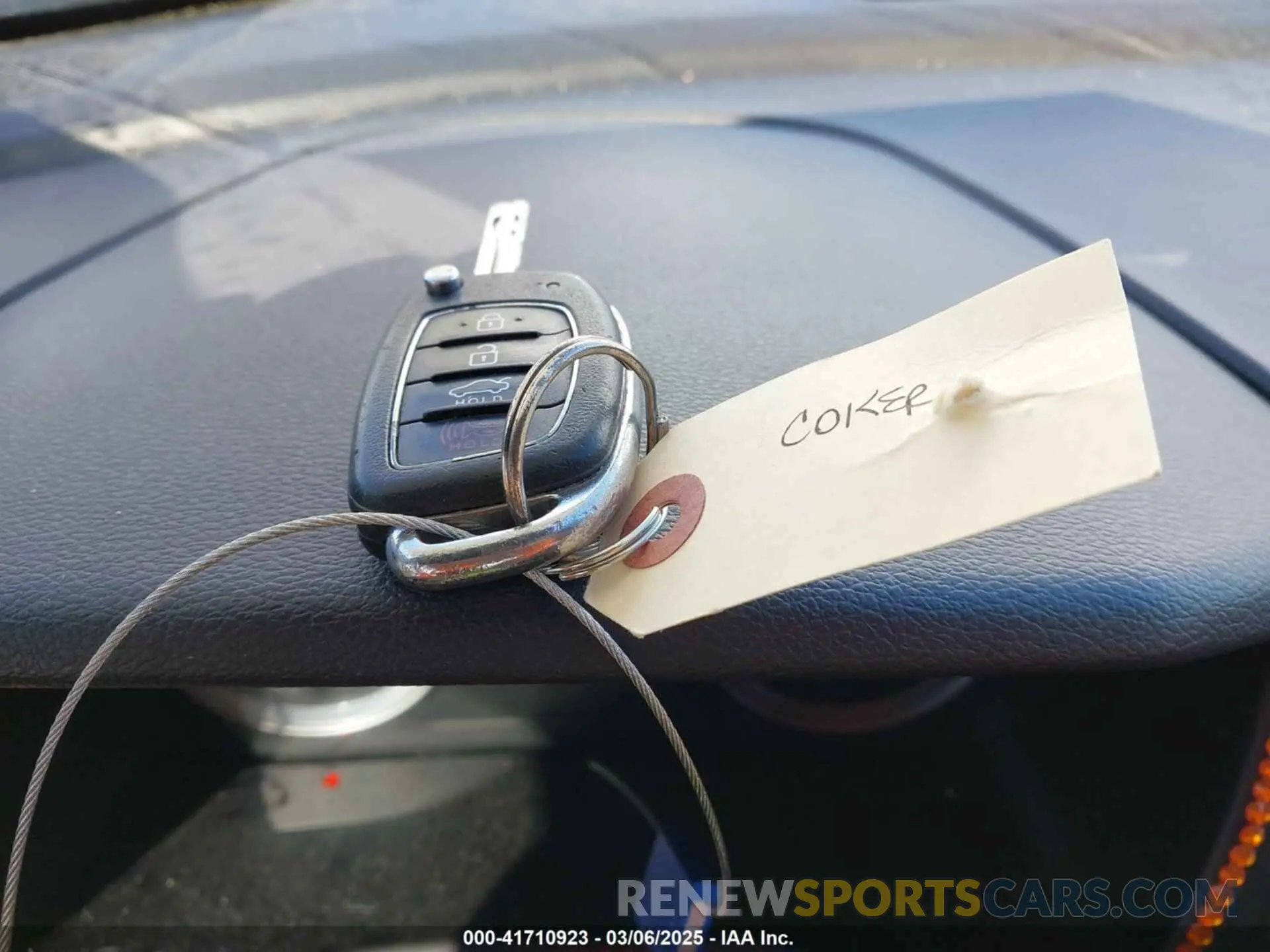 11 fotografías del automóvil dañado 5NPE24AF5KH738070 HYUNDAI SONATA 2019