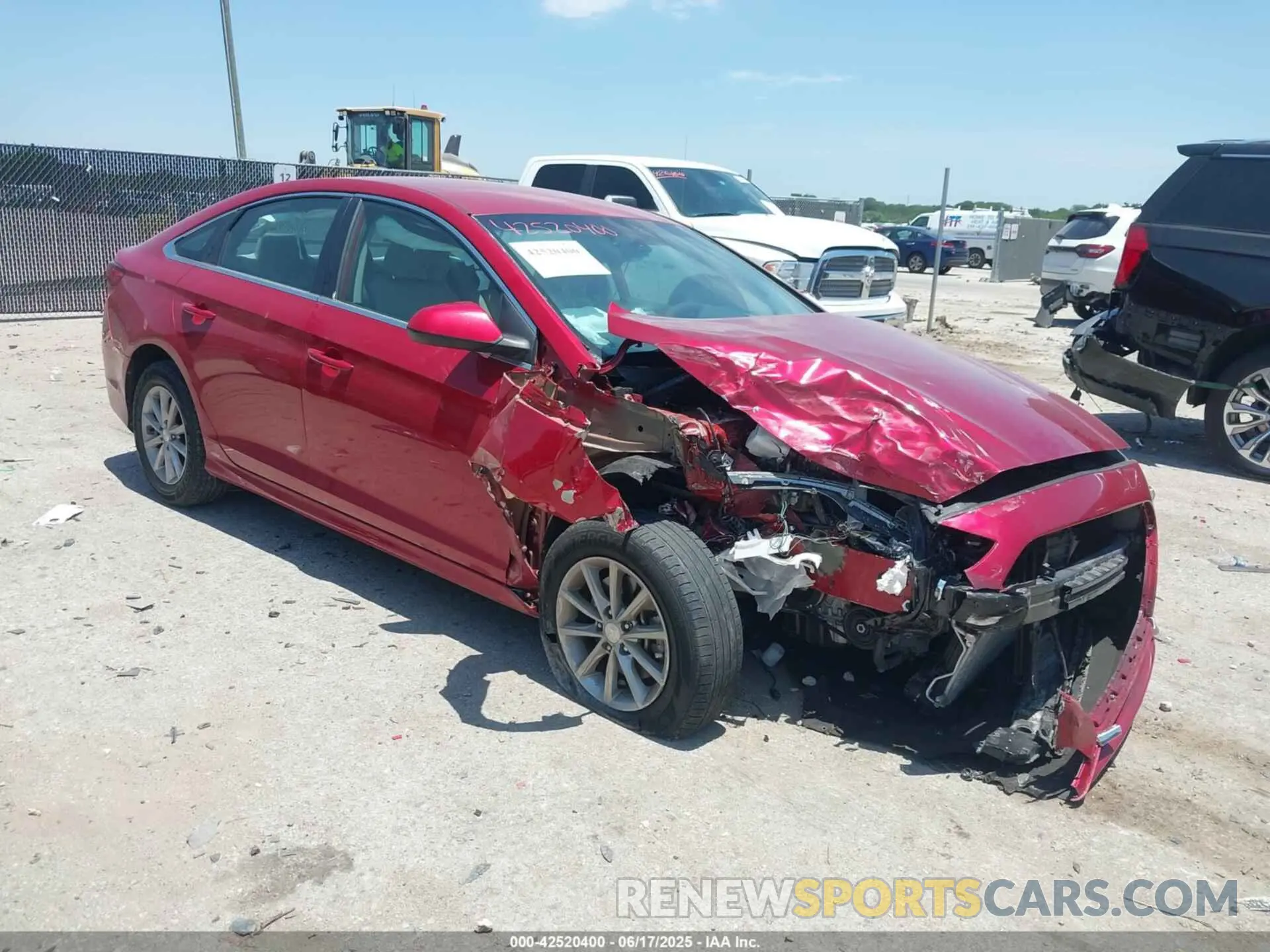 1 fotografías del automóvil dañado 5NPE24AF5KH752583 HYUNDAI SONATA 2019