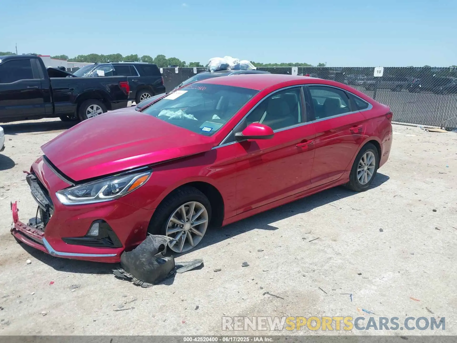 2 fotografías del automóvil dañado 5NPE24AF5KH752583 HYUNDAI SONATA 2019