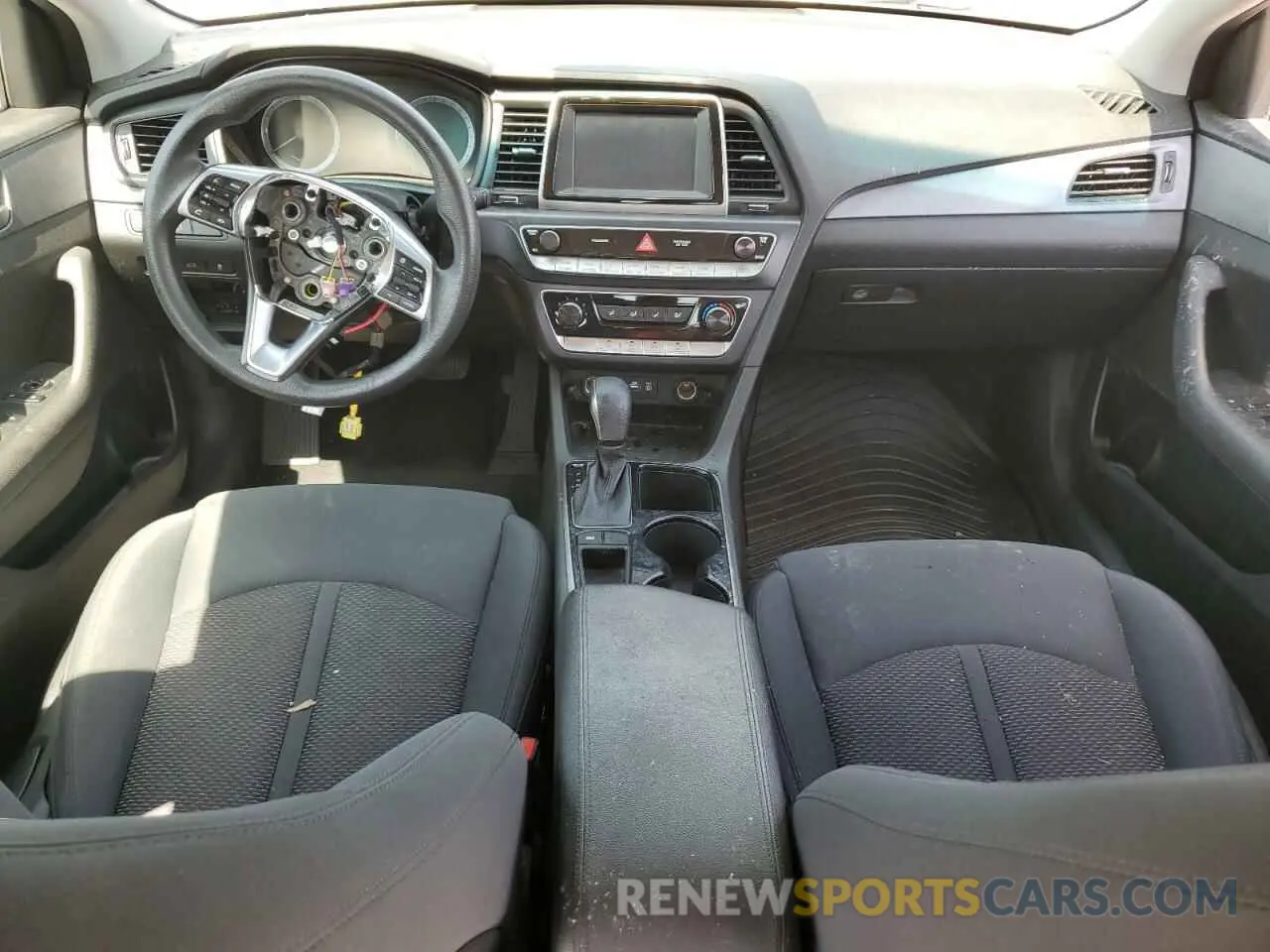 8 fotografías del automóvil dañado 5NPE24AF5KH782683 HYUNDAI SONATA 2019