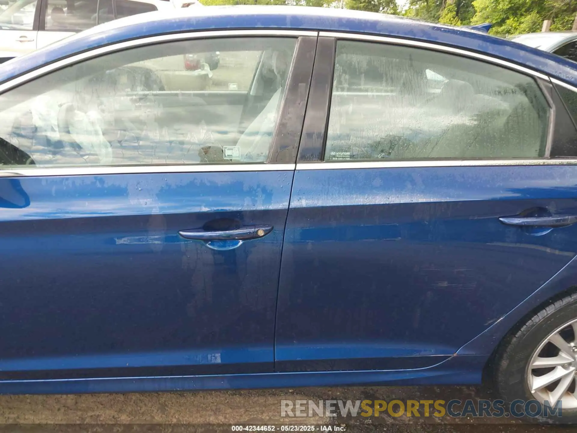 14 fotografías del automóvil dañado 5NPE24AF5KH790573 HYUNDAI SONATA 2019