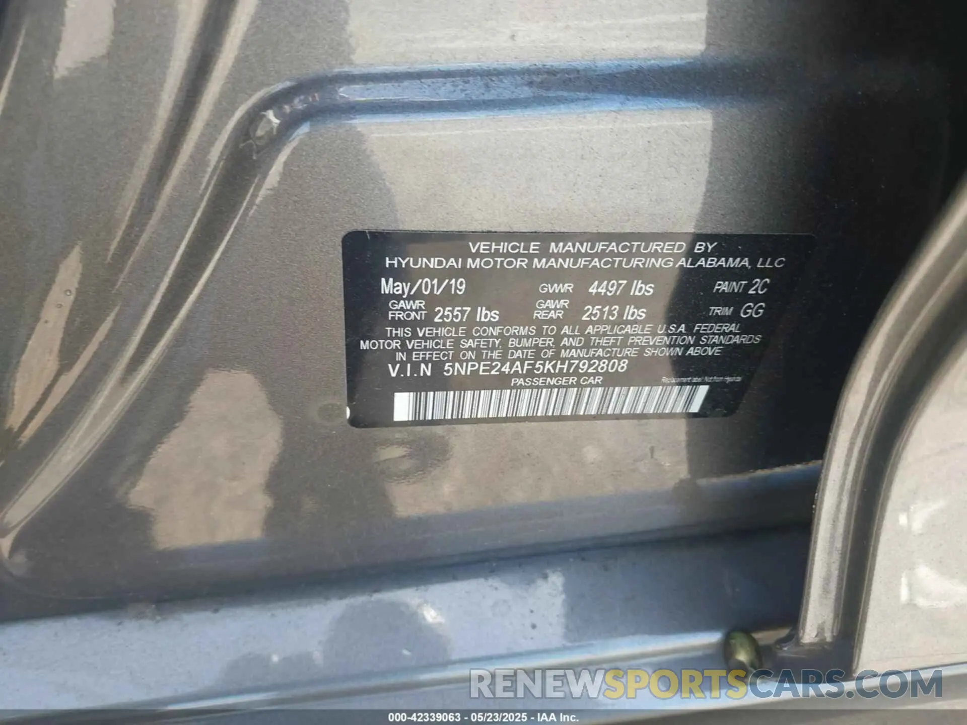 9 fotografías del automóvil dañado 5NPE24AF5KH792808 HYUNDAI SONATA 2019