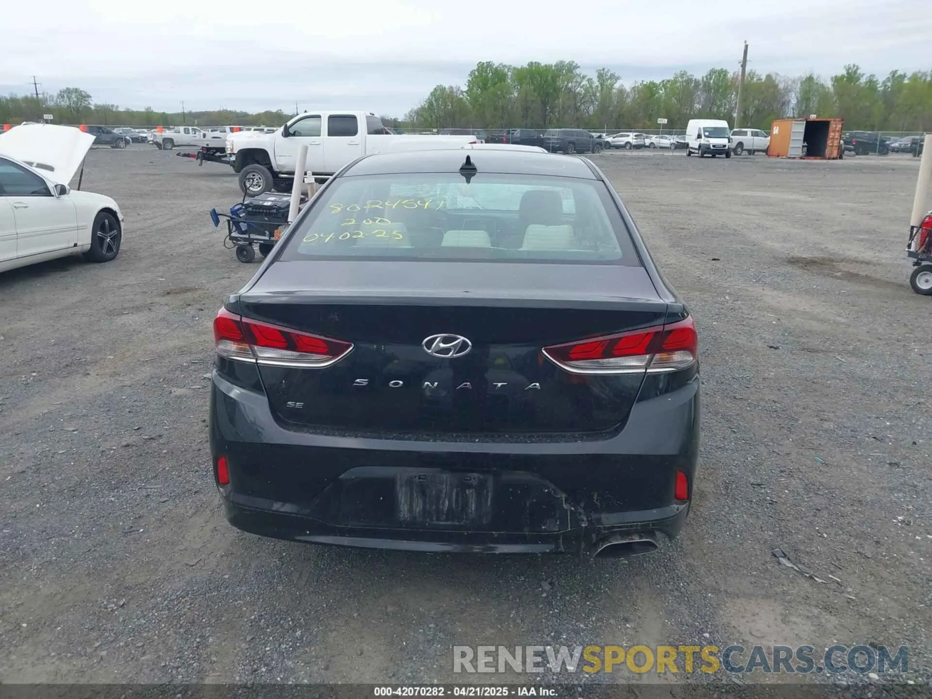 16 fotografías del automóvil dañado 5NPE24AF6KH734061 HYUNDAI SONATA 2019