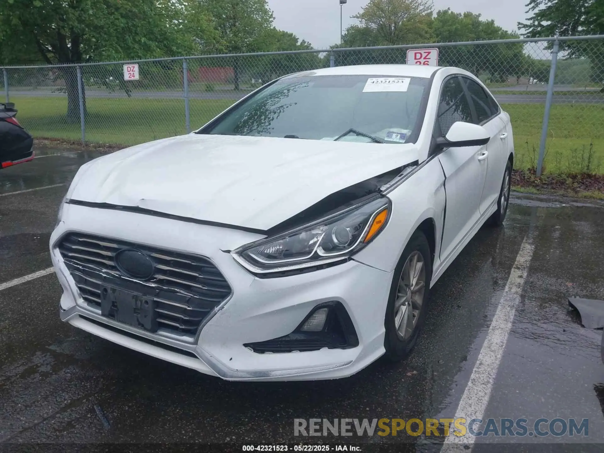 2 fotografías del automóvil dañado 5NPE24AF6KH741981 HYUNDAI SONATA 2019