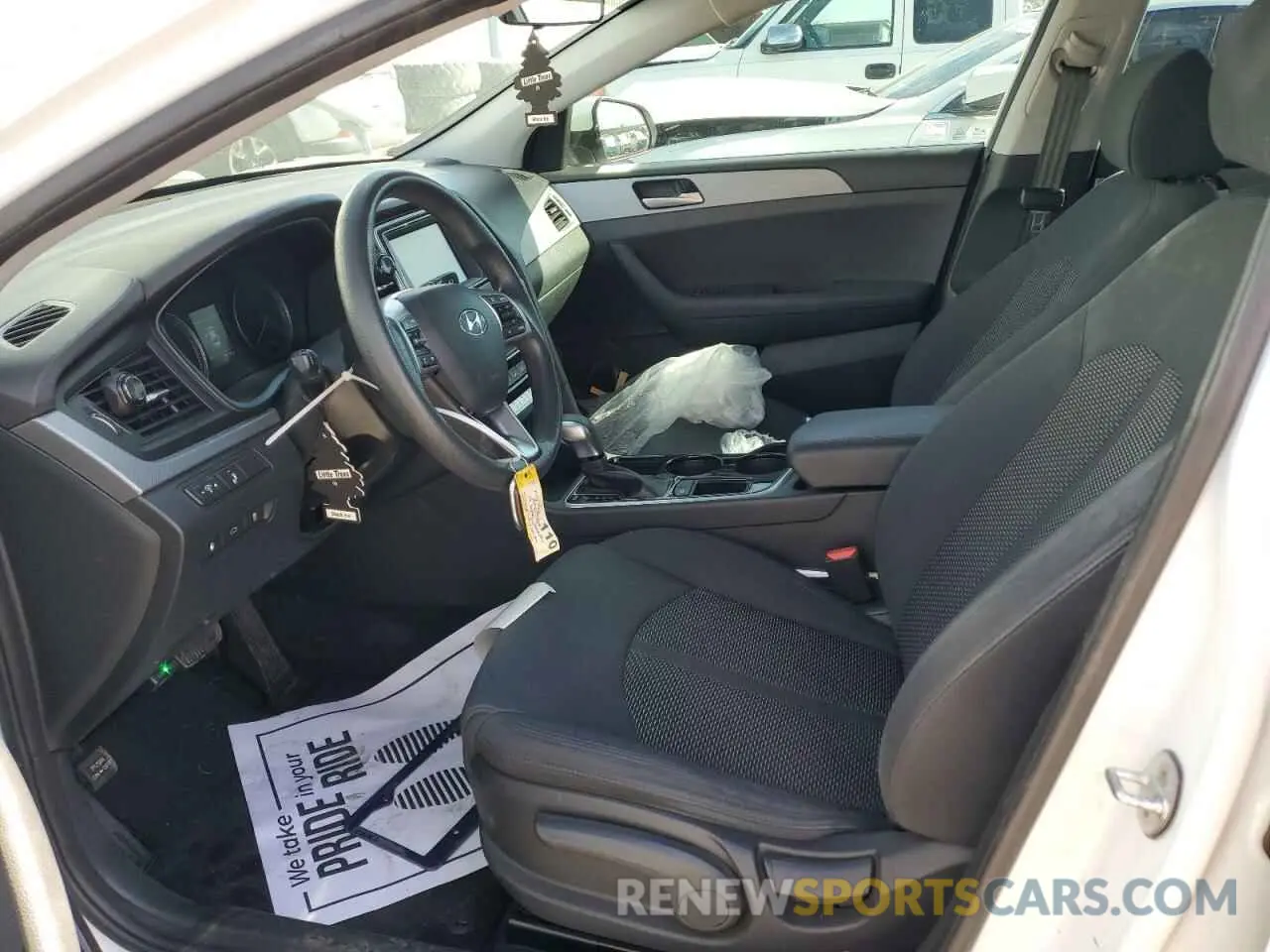 7 fotografías del automóvil dañado 5NPE24AF6KH743679 HYUNDAI SONATA 2019
