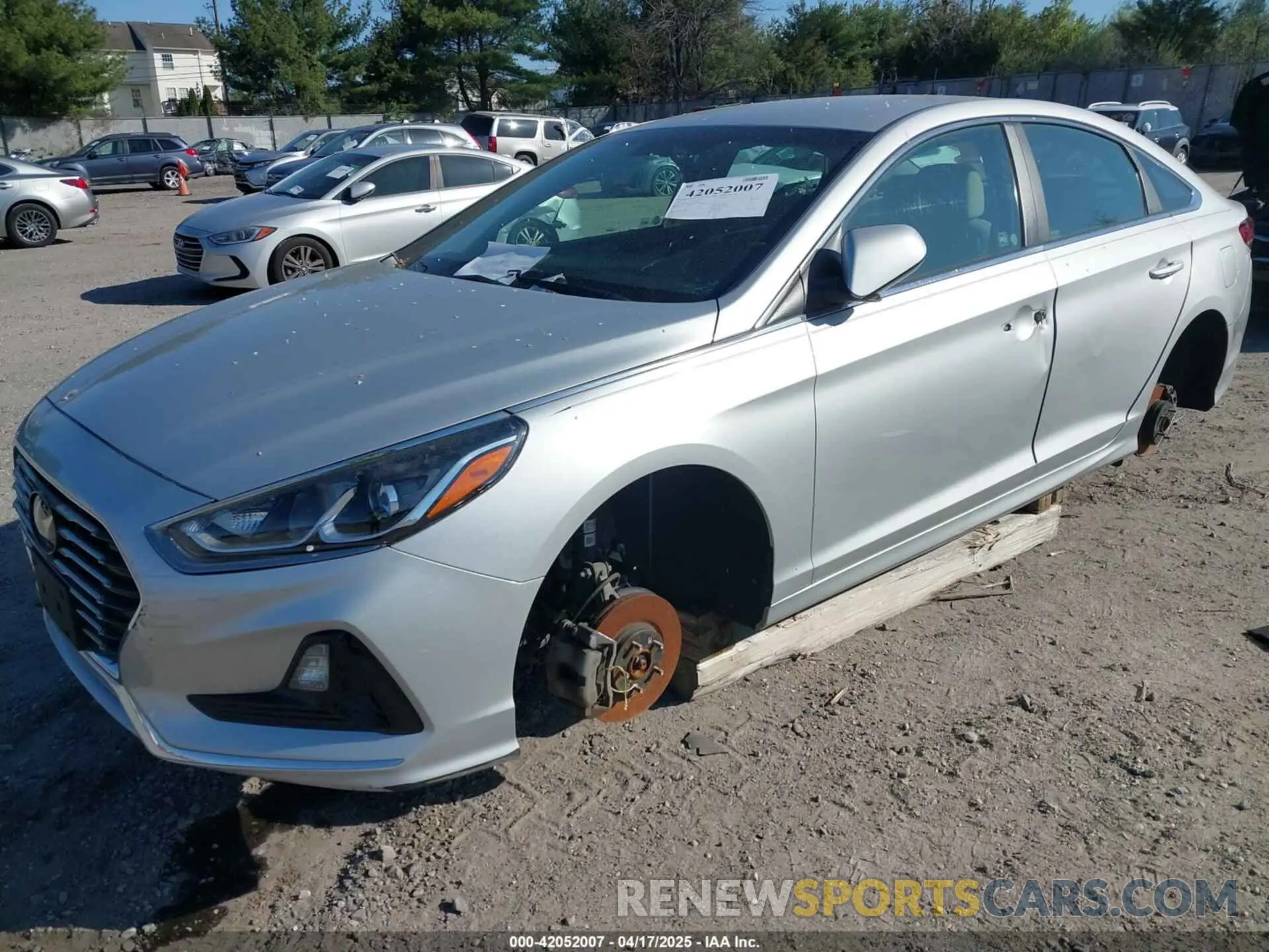 2 fotografías del automóvil dañado 5NPE24AF6KH750647 HYUNDAI SONATA 2019