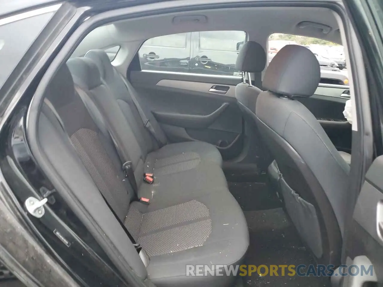 10 fotografías del automóvil dañado 5NPE24AF6KH760319 HYUNDAI SONATA 2019