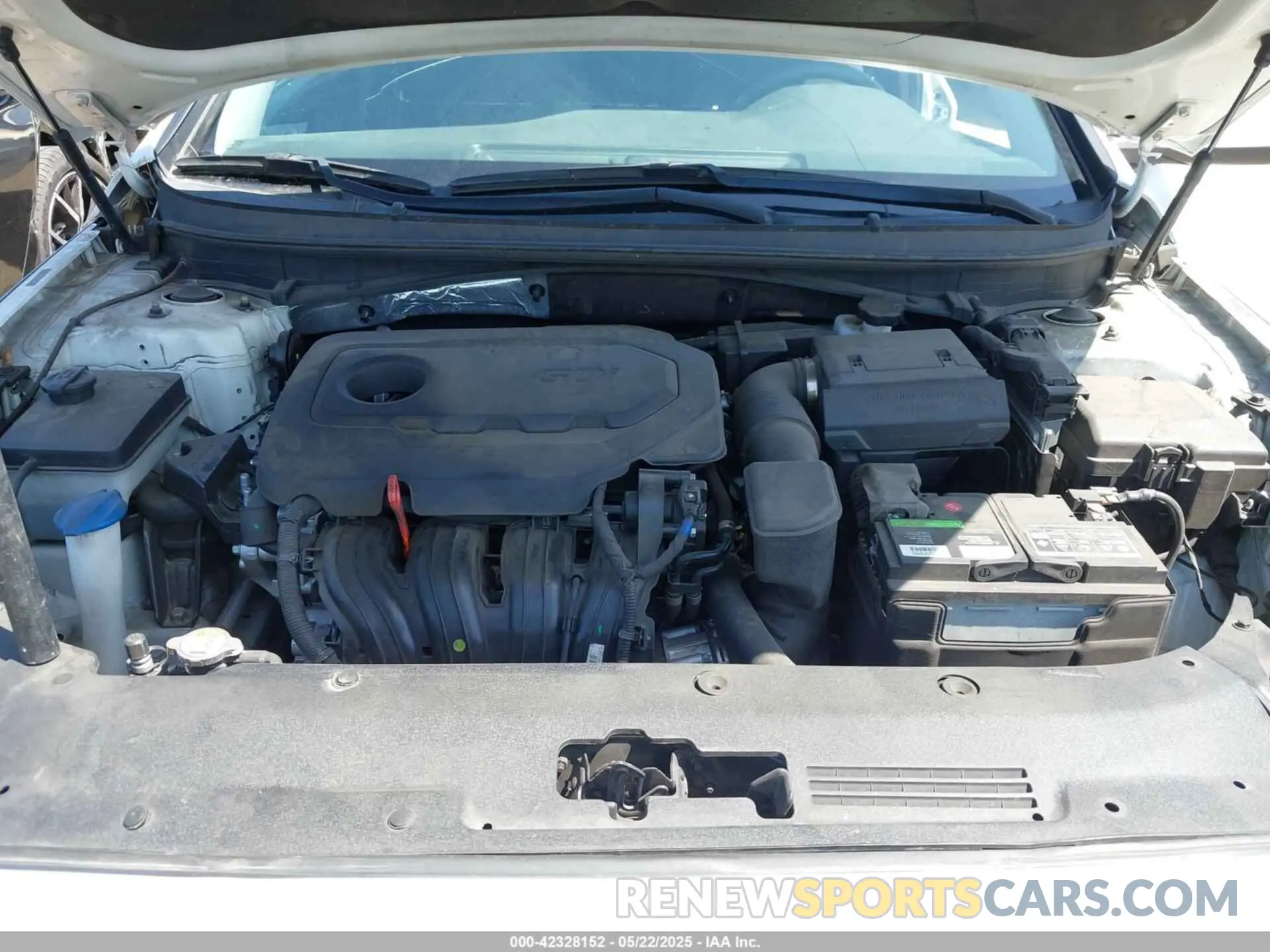 10 fotografías del automóvil dañado 5NPE24AF7KH736238 HYUNDAI SONATA 2019