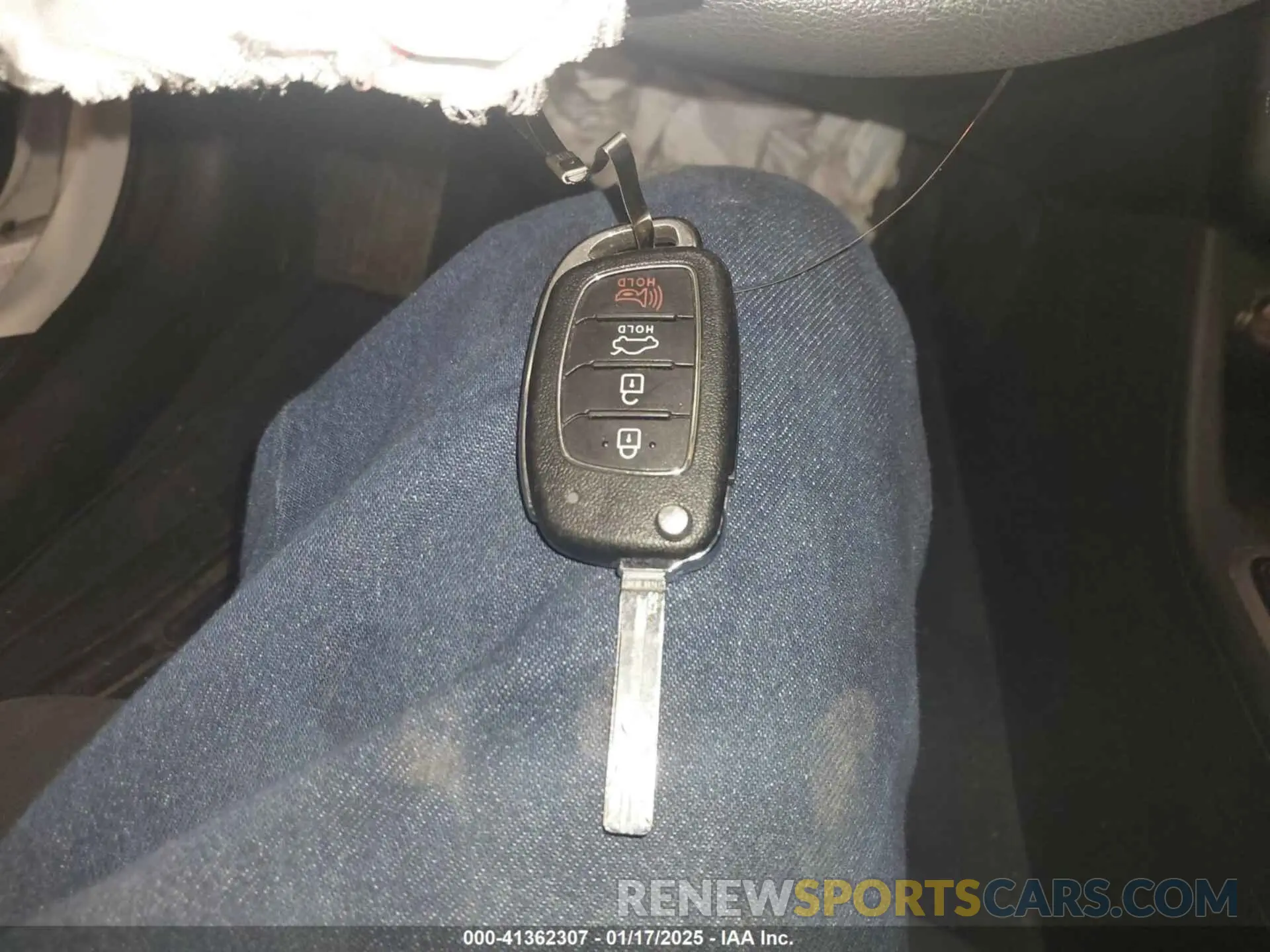 11 fotografías del automóvil dañado 5NPE24AF7KH740998 HYUNDAI SONATA 2019