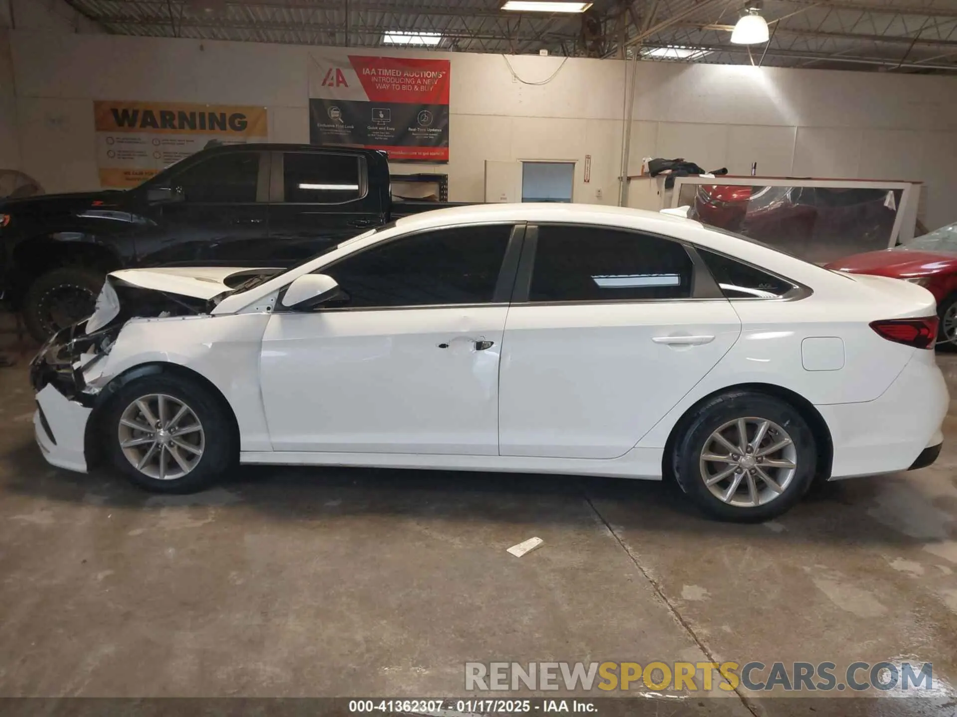 14 fotografías del automóvil dañado 5NPE24AF7KH740998 HYUNDAI SONATA 2019