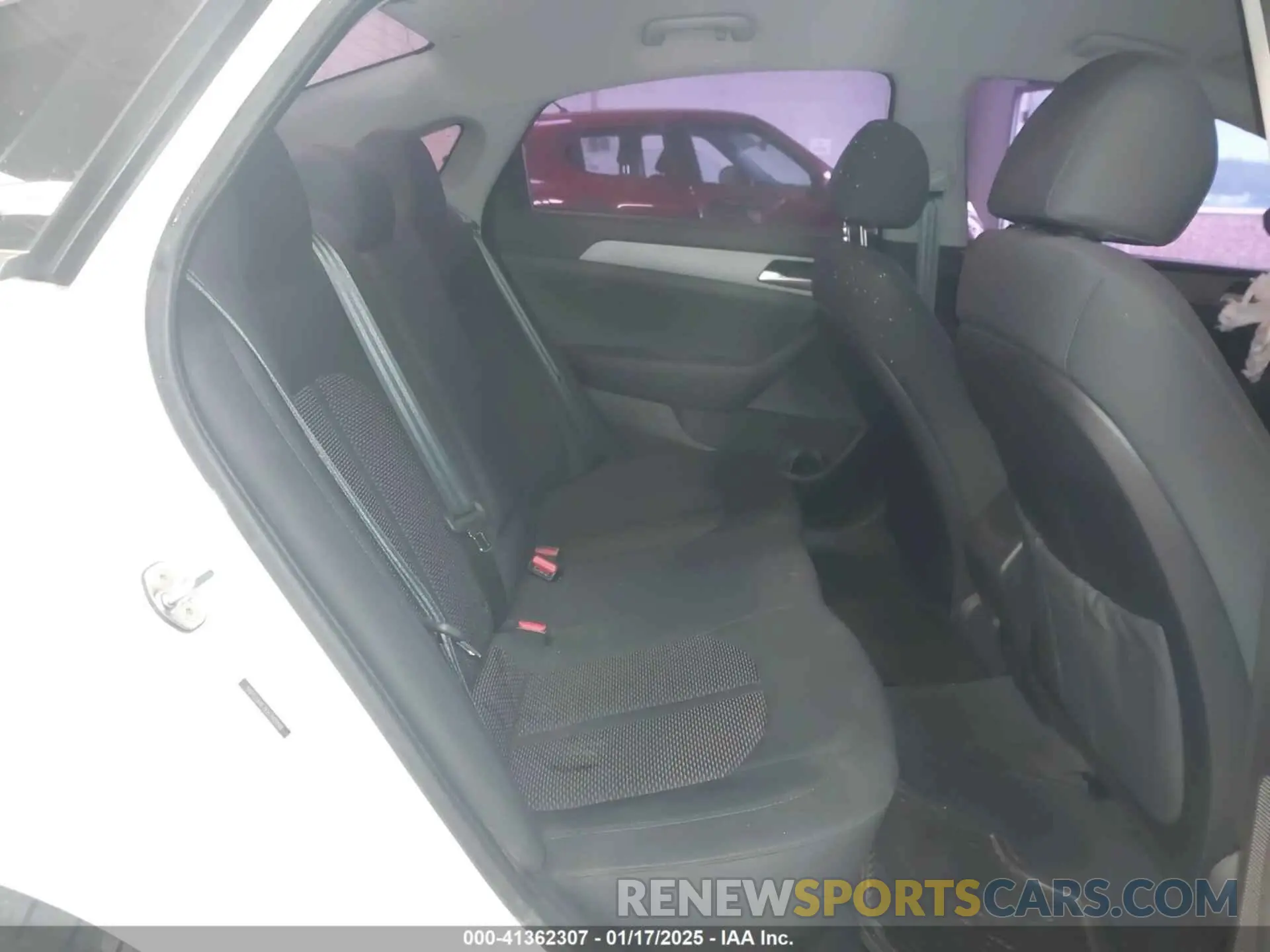 8 fotografías del automóvil dañado 5NPE24AF7KH740998 HYUNDAI SONATA 2019