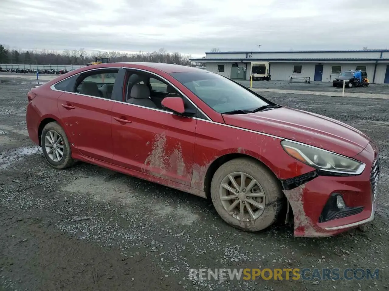 4 fotografías del automóvil dañado 5NPE24AF7KH766629 HYUNDAI SONATA 2019
