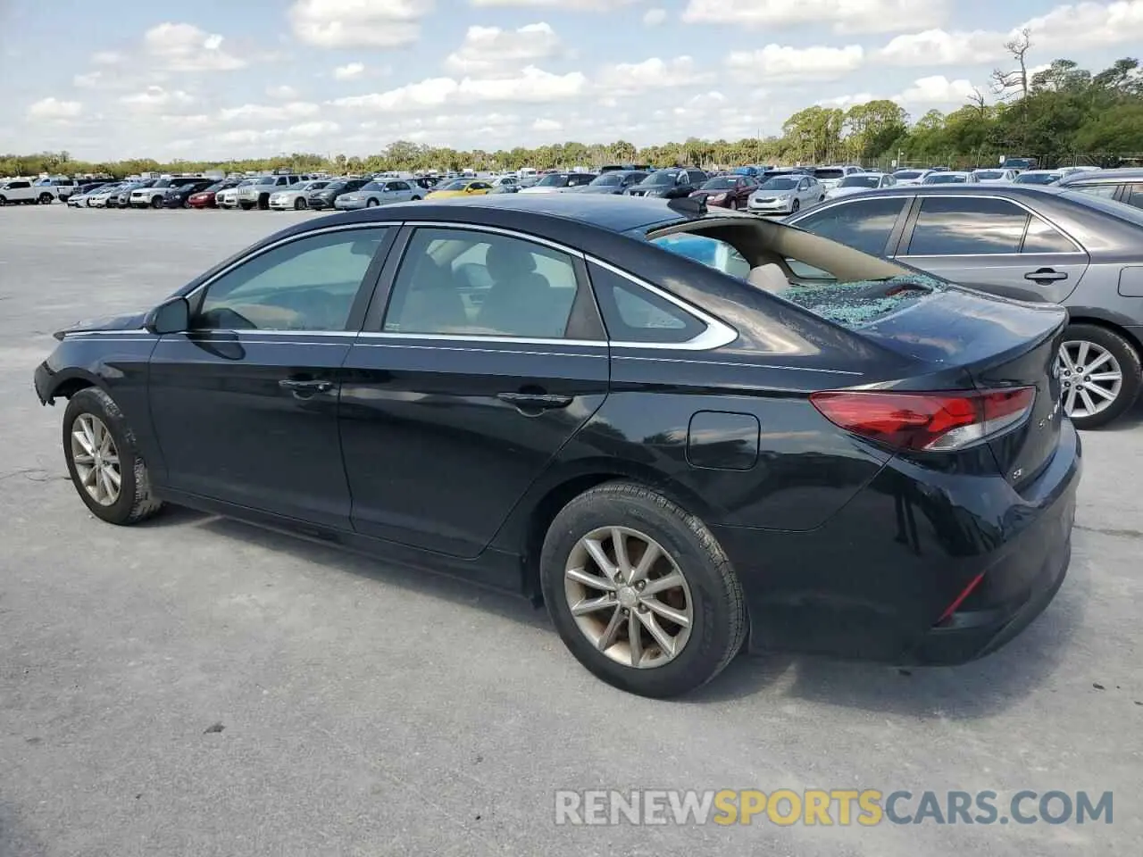 2 fotografías del automóvil dañado 5NPE24AF8KH738807 HYUNDAI SONATA 2019