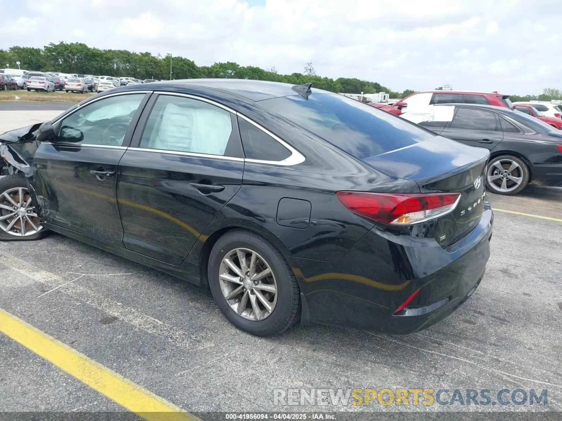 3 fotografías del automóvil dañado 5NPE24AF8KH747006 HYUNDAI SONATA 2019