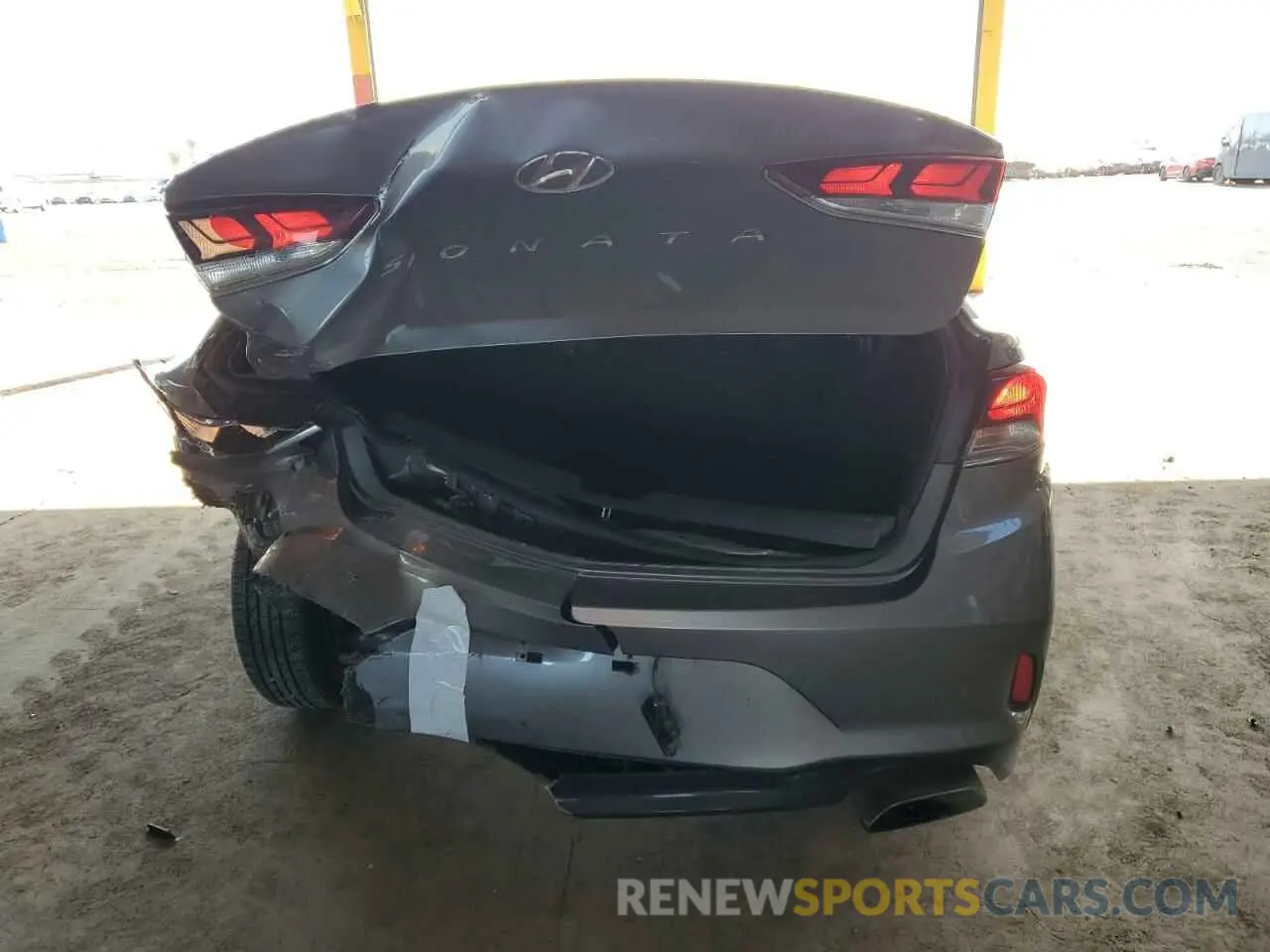 6 fotografías del automóvil dañado 5NPE24AF8KH755817 HYUNDAI SONATA 2019