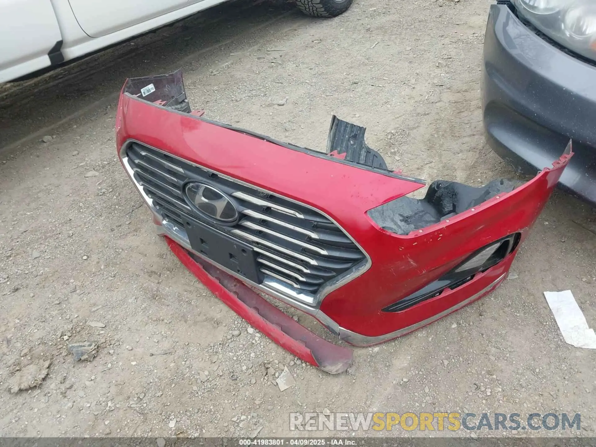 12 fotografías del automóvil dañado 5NPE24AF8KH789935 HYUNDAI SONATA 2019