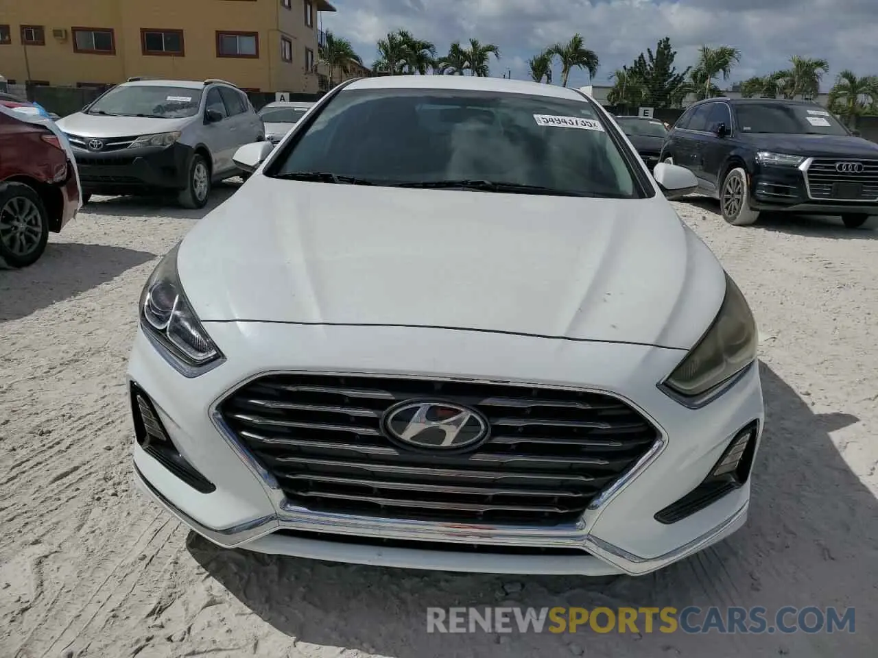 5 fotografías del automóvil dañado 5NPE24AF9KH774229 HYUNDAI SONATA 2019