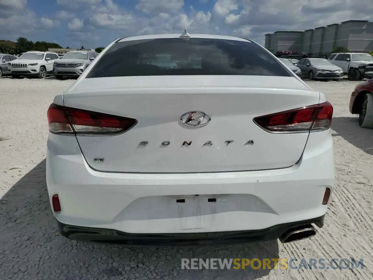 6 fotografías del automóvil dañado 5NPE24AF9KH774229 HYUNDAI SONATA 2019