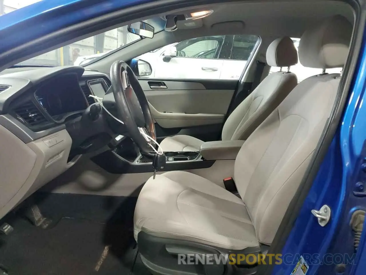 7 fotografías del automóvil dañado 5NPE24AF9KH777180 HYUNDAI SONATA 2019