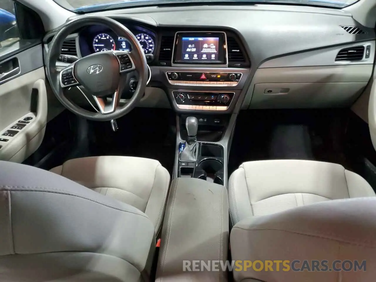 8 fotografías del automóvil dañado 5NPE24AF9KH777180 HYUNDAI SONATA 2019
