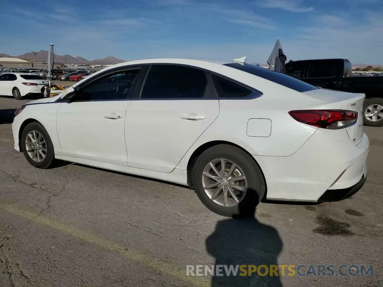 2 fotografías del automóvil dañado 5NPE24AF9KH795288 HYUNDAI SONATA 2019