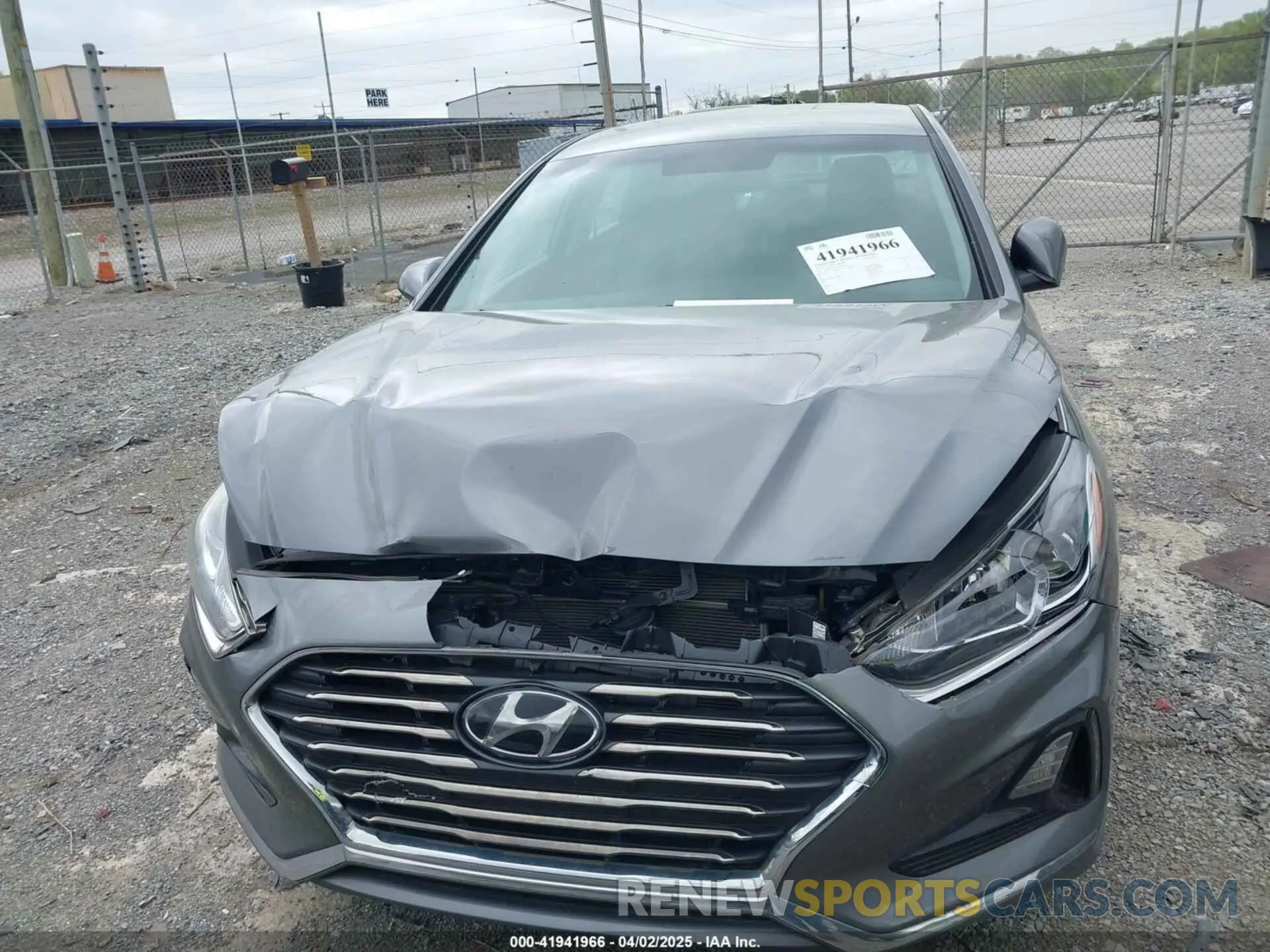 12 fotografías del automóvil dañado 5NPE24AFXKH741546 HYUNDAI SONATA 2019