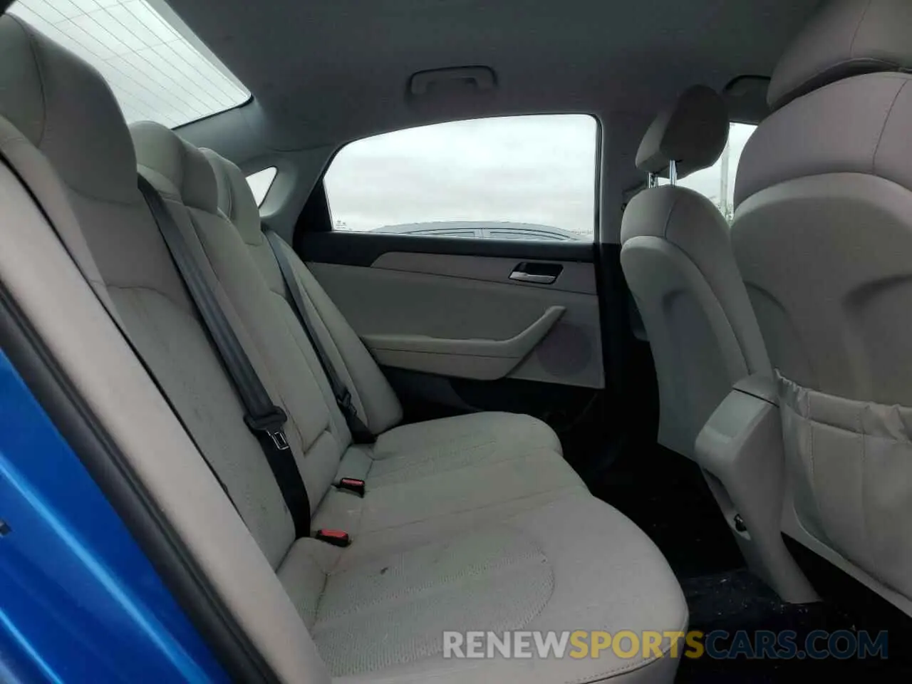 10 fotografías del automóvil dañado 5NPE24AFXKH743569 HYUNDAI SONATA 2019