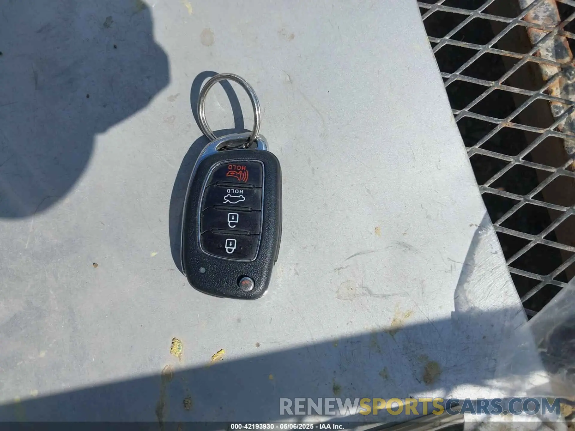 11 fotografías del automóvil dañado 5NPE24AFXKH760243 HYUNDAI SONATA 2019