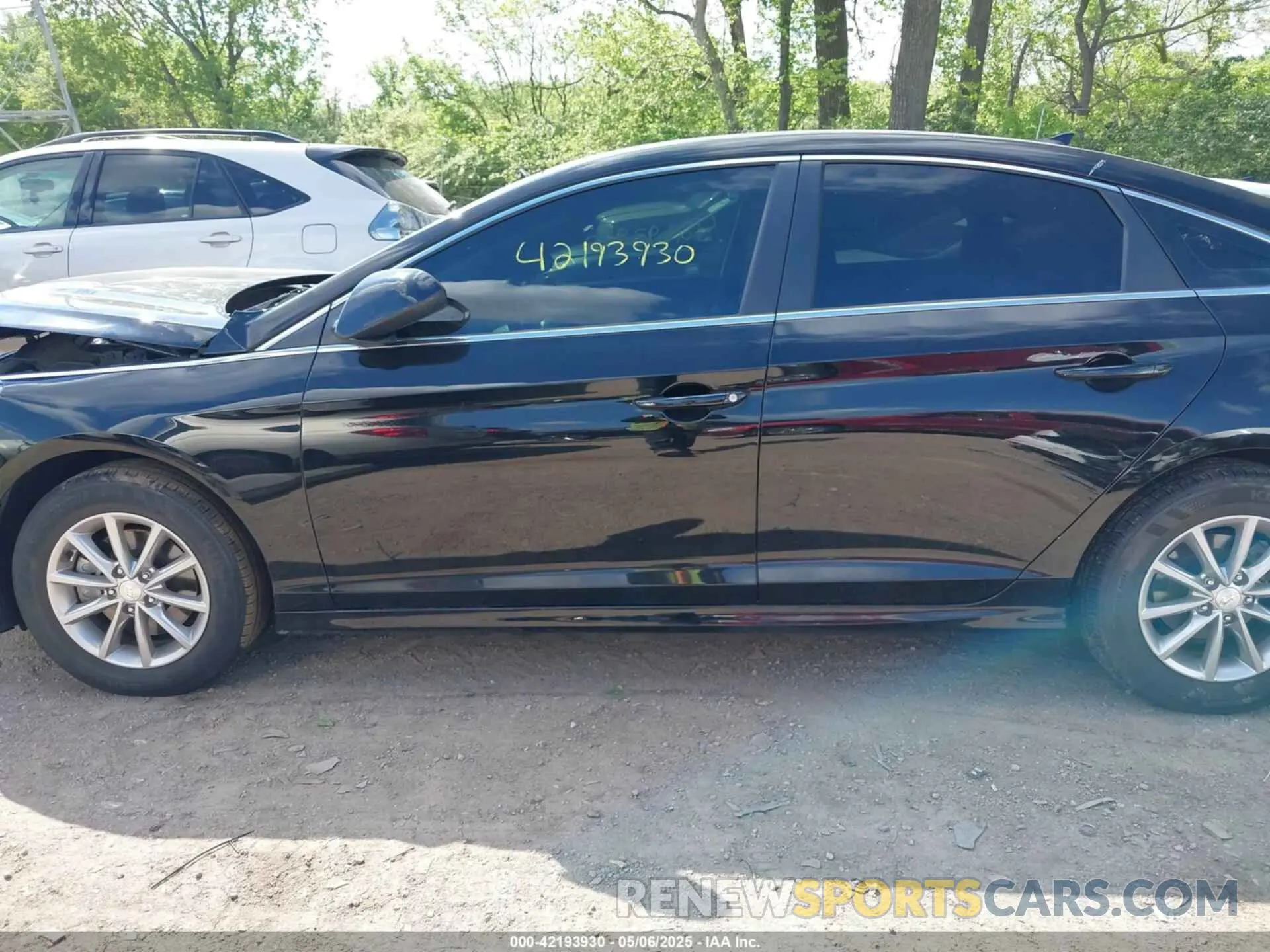14 fotografías del automóvil dañado 5NPE24AFXKH760243 HYUNDAI SONATA 2019