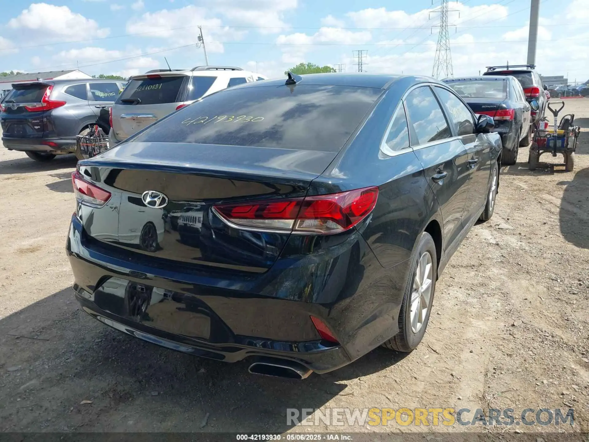 4 fotografías del automóvil dañado 5NPE24AFXKH760243 HYUNDAI SONATA 2019